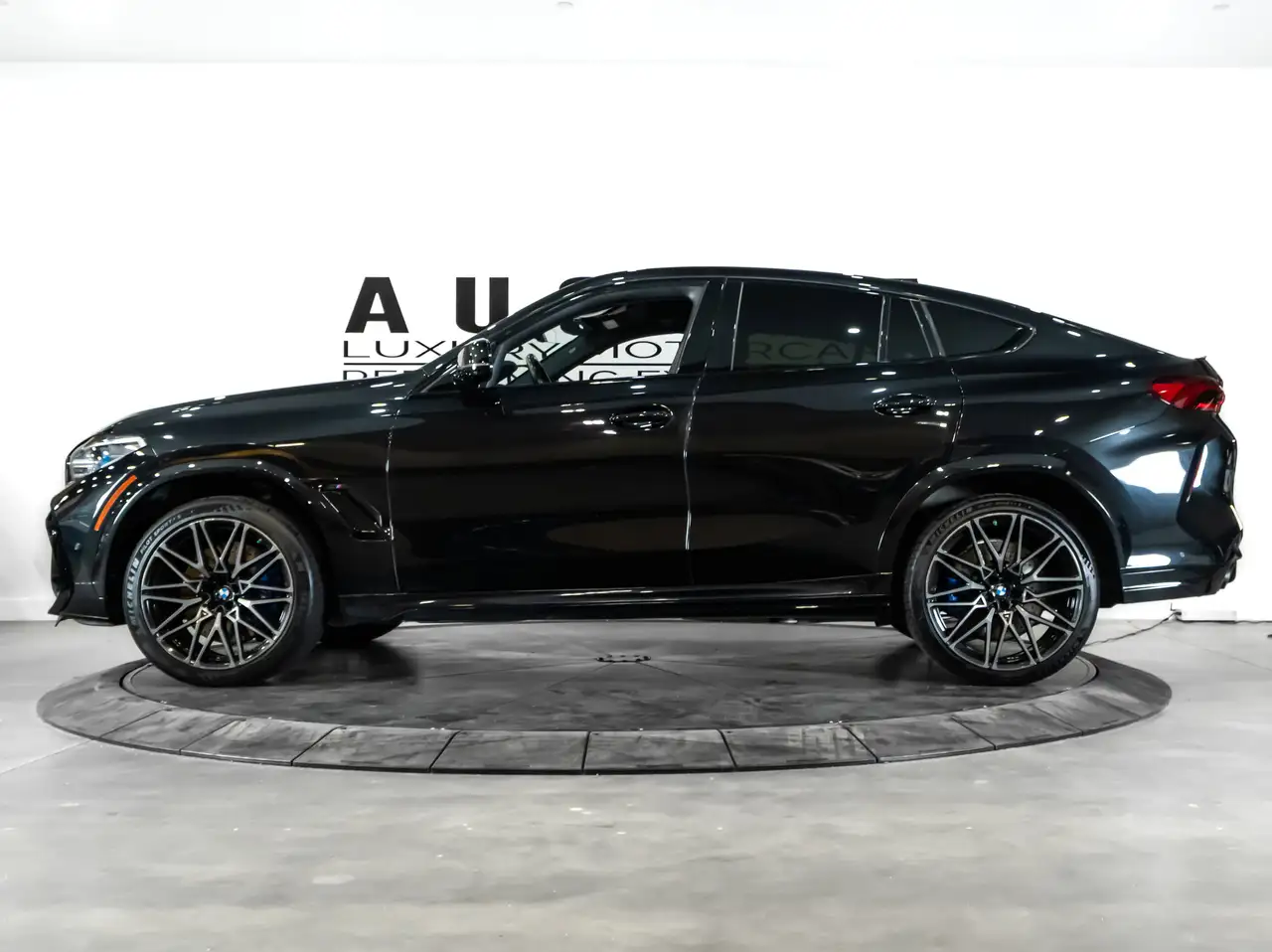 BMW X6 M снимка BMW X6 M
