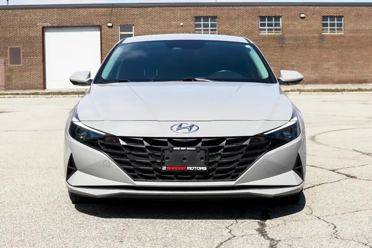 Hyundai ELANTRA снимка Hyundai ELANTRA