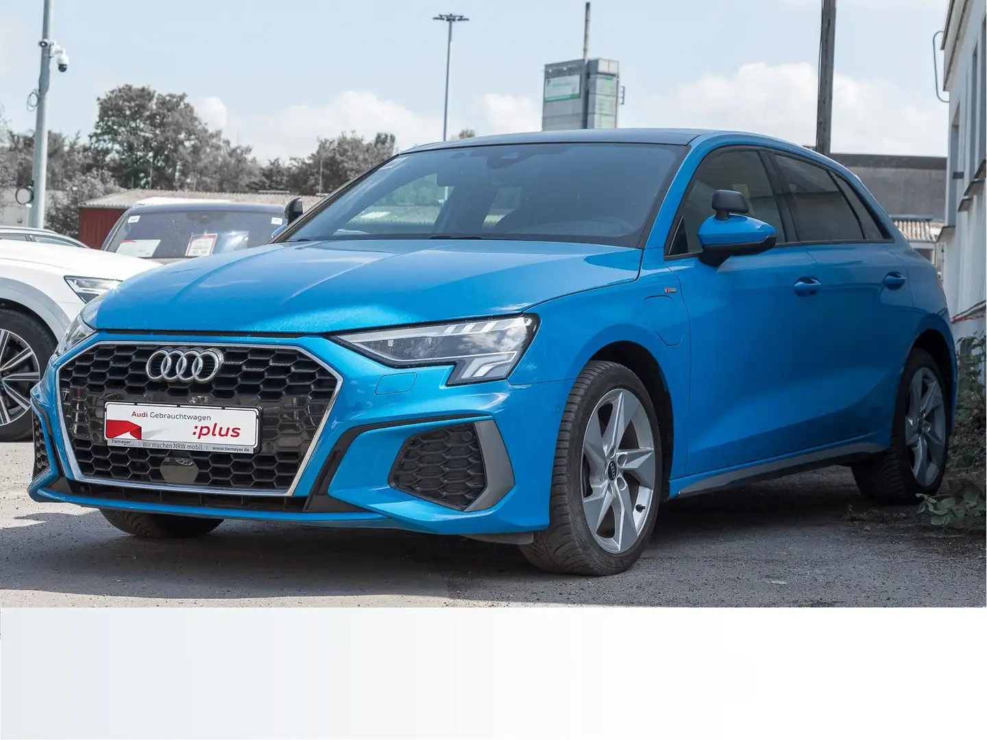 Audi A3 40 TFSIe 2x S LINE PANO LED VIRTUAL Blau - 2