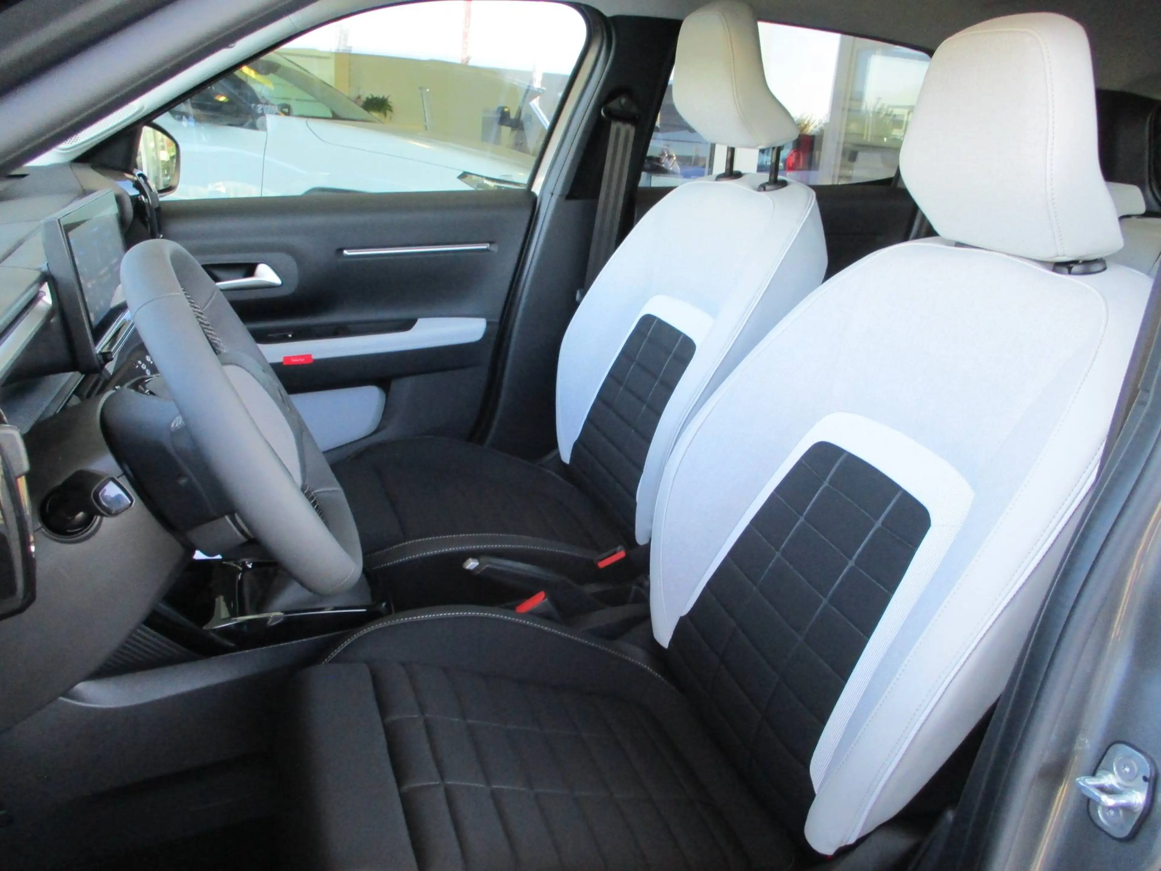 Citroen C3 Turbo 100 MAX — photo 11