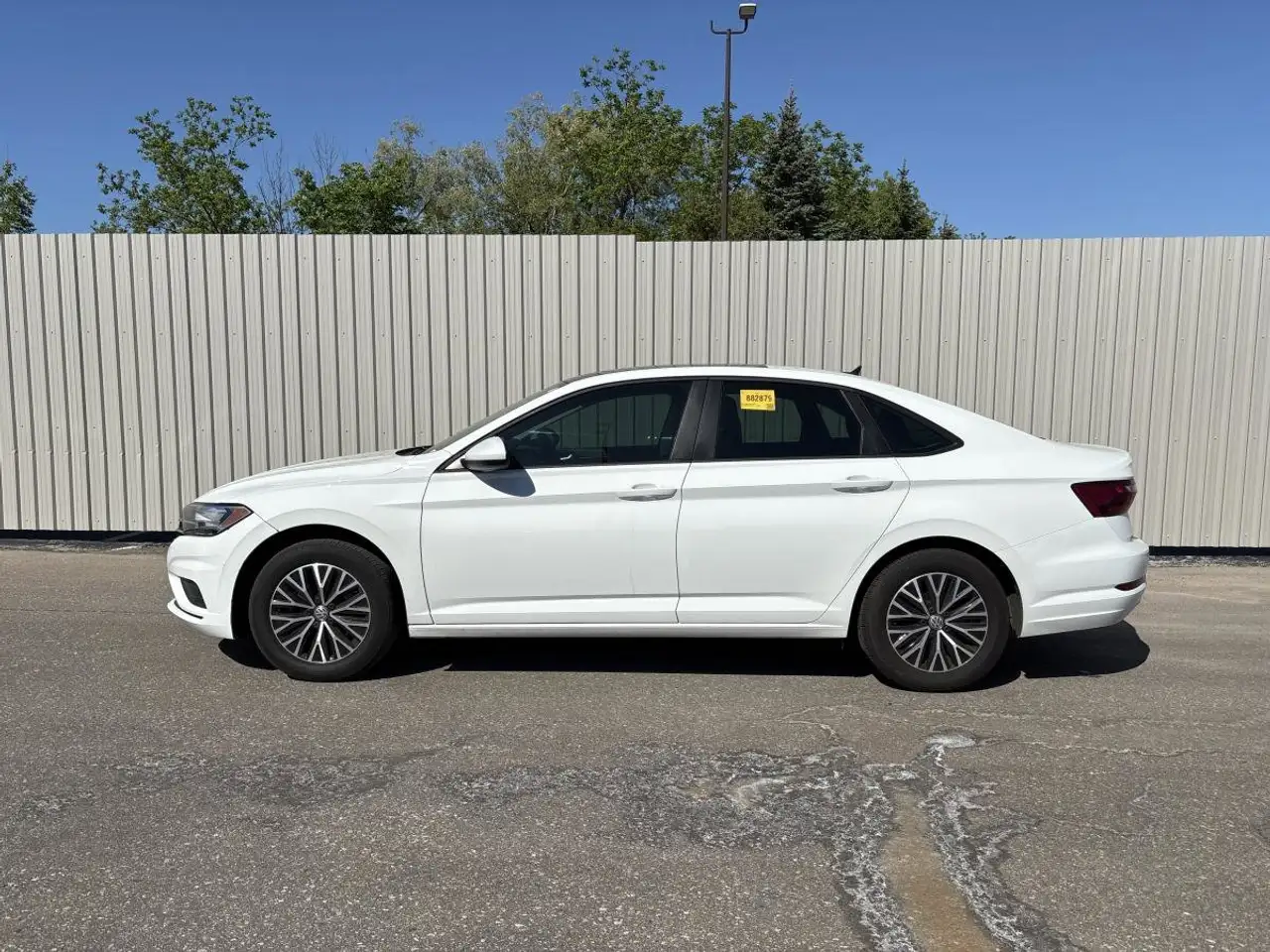 Volkswagen Jetta снимка Volkswagen Jetta