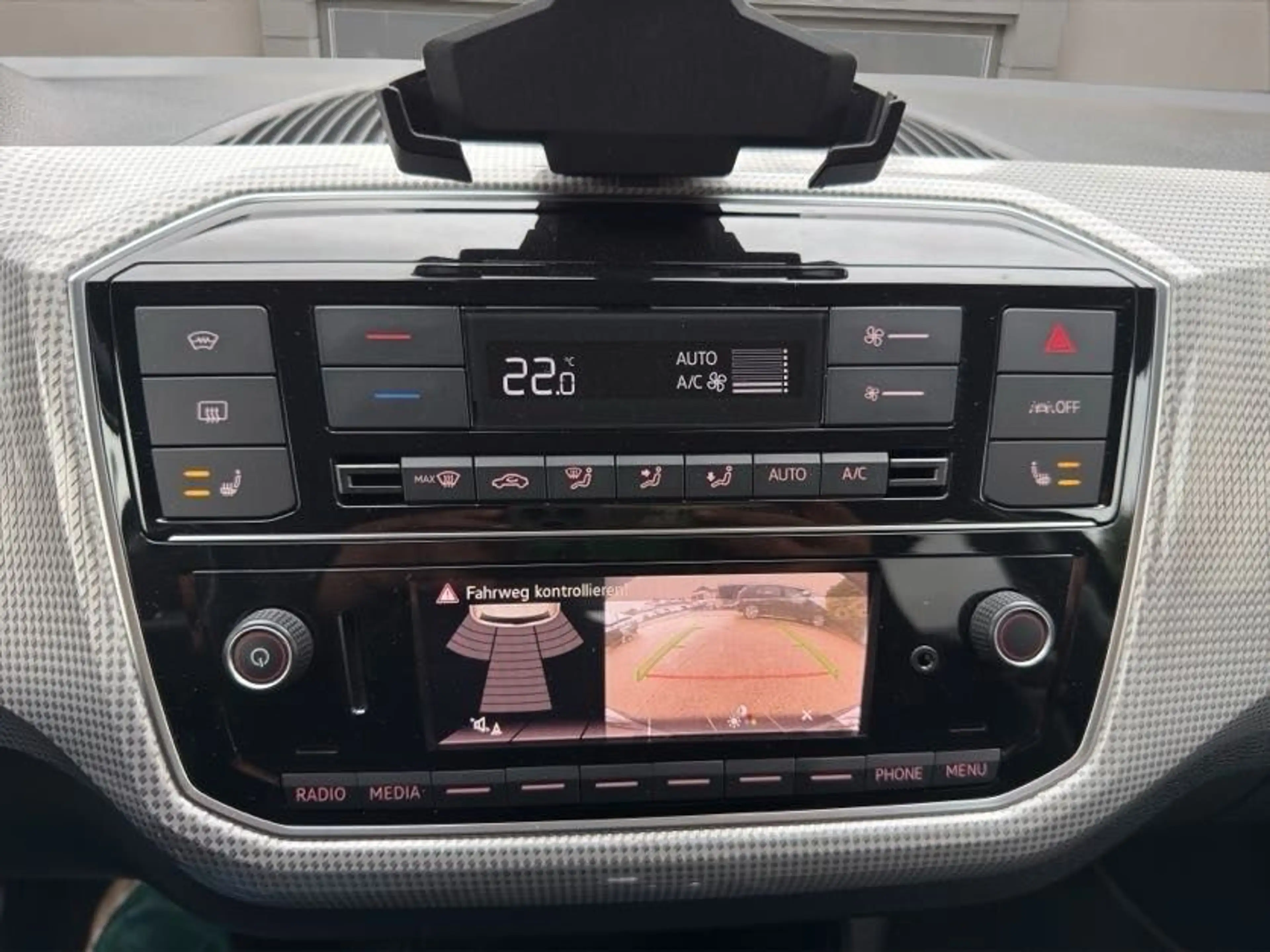 Volkswagen up! VW e-up! Move | 95,3 % SOH | CCS | Kamera | SHZ — photo 7