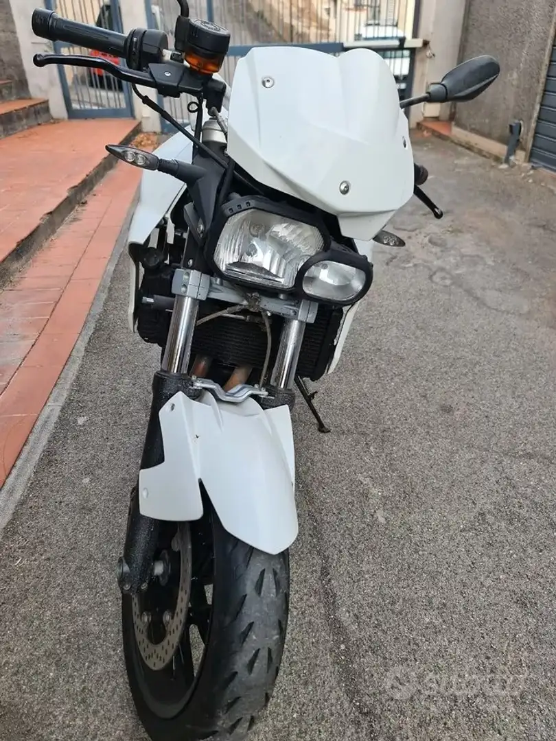 BMW F 800 R Bianco - 2