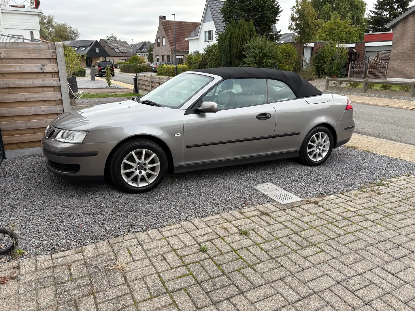 Saab 9-3 Cabrio 2.0 Turbo Automaat Szary - 2