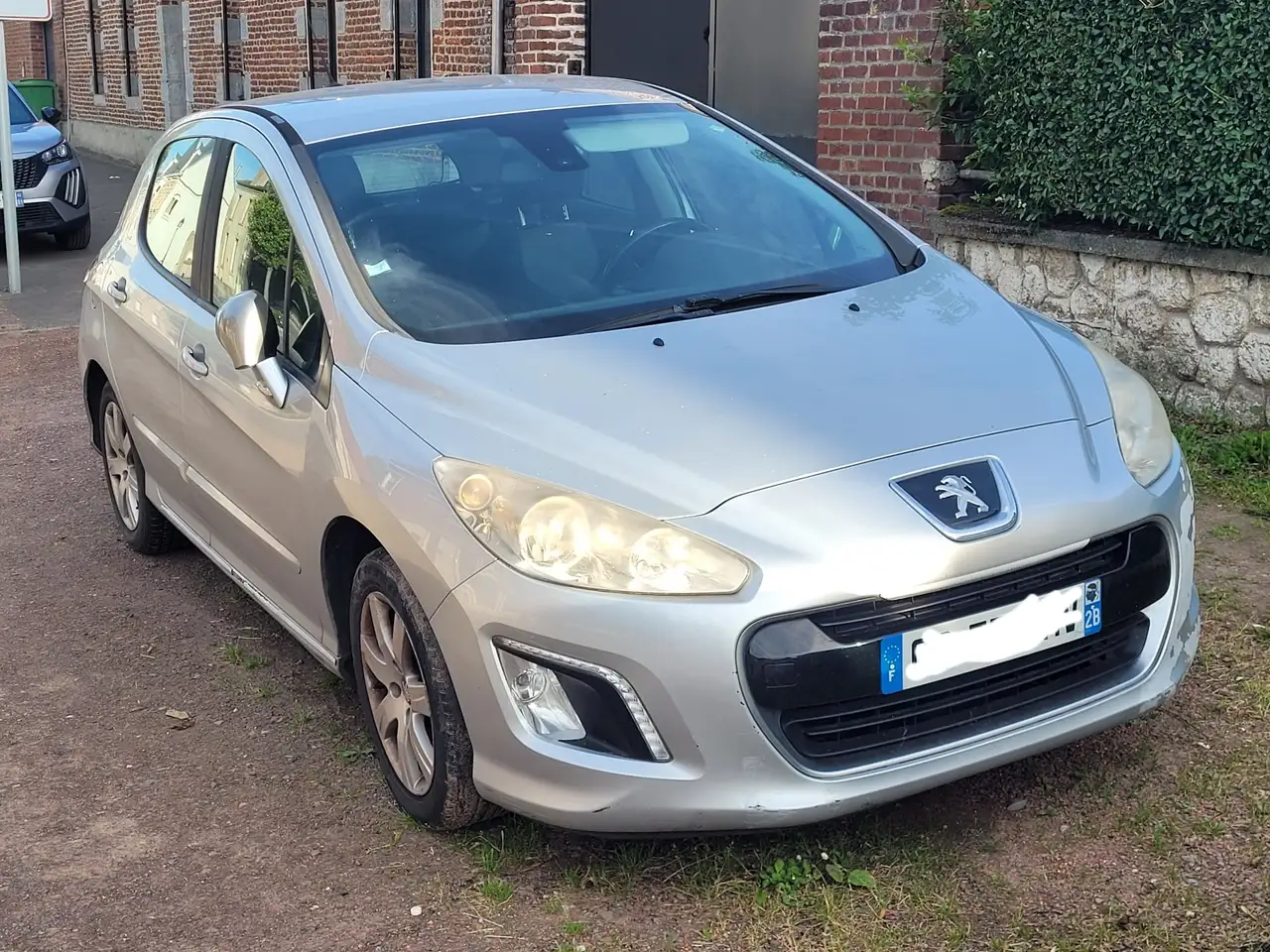 Peugeot 308 1.6 HDi 110ch FAP BVM6 BLUE LION FÃ©line