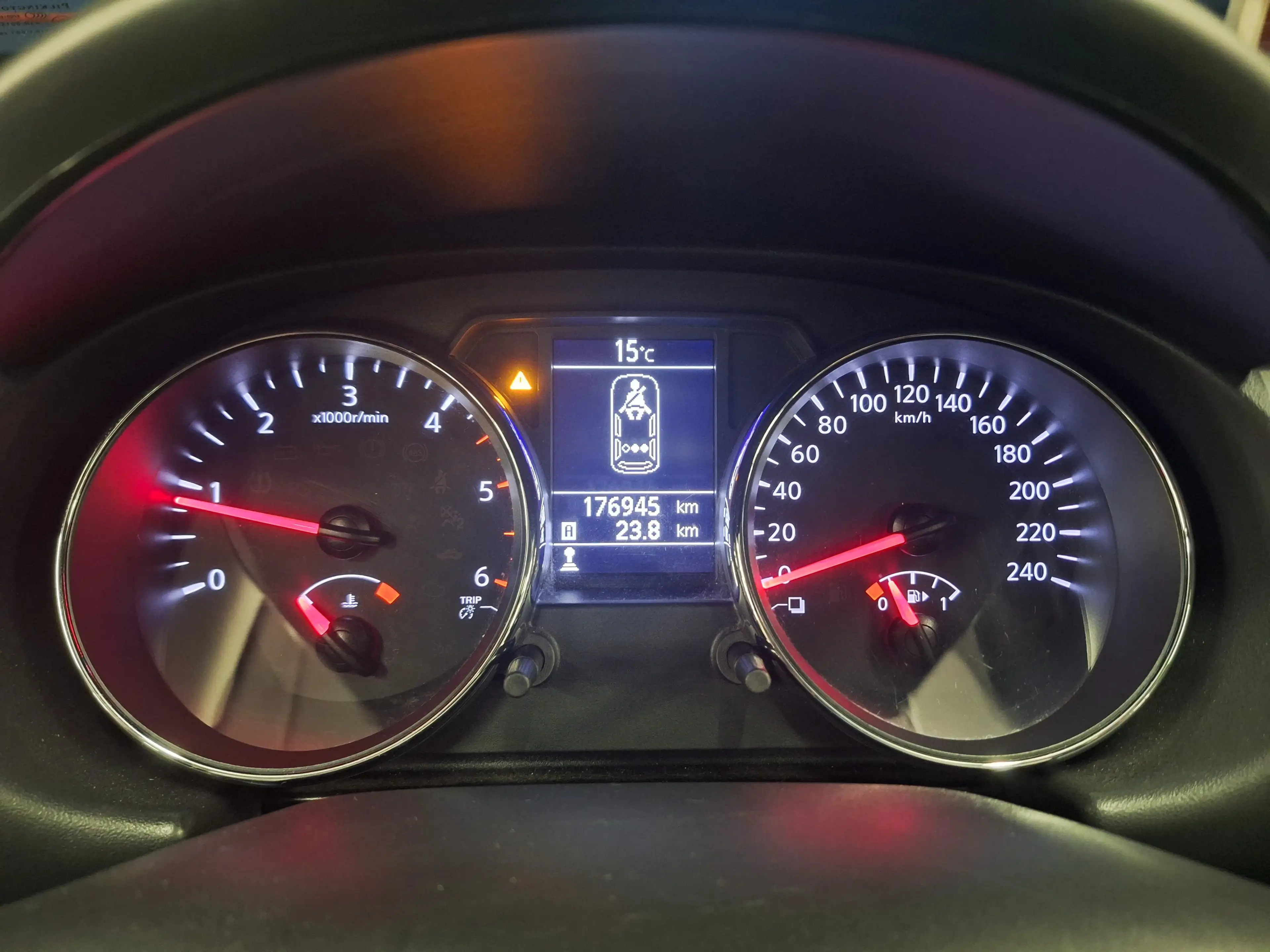 Nissan Qashqai+2 Qashqai+2 1.6 dCi - 6900 € HTVA — photo 8