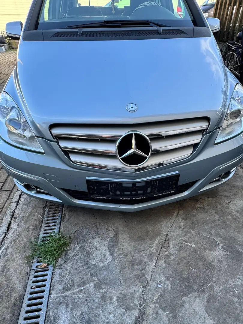 Mercedes-Benz B 180 B 180 CDI A-Edition Sport Aut. A-Edition Sport Silber - 1