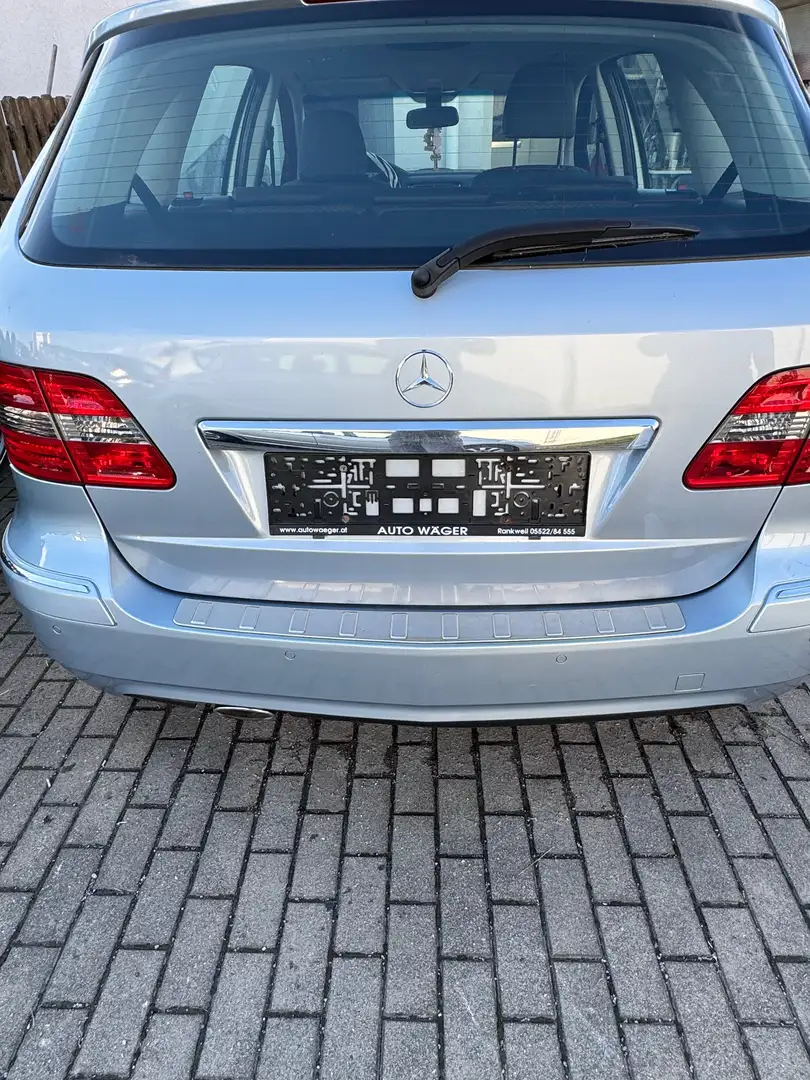 Mercedes-Benz B 180 B 180 CDI A-Edition Sport Aut. A-Edition Sport Silber - 2