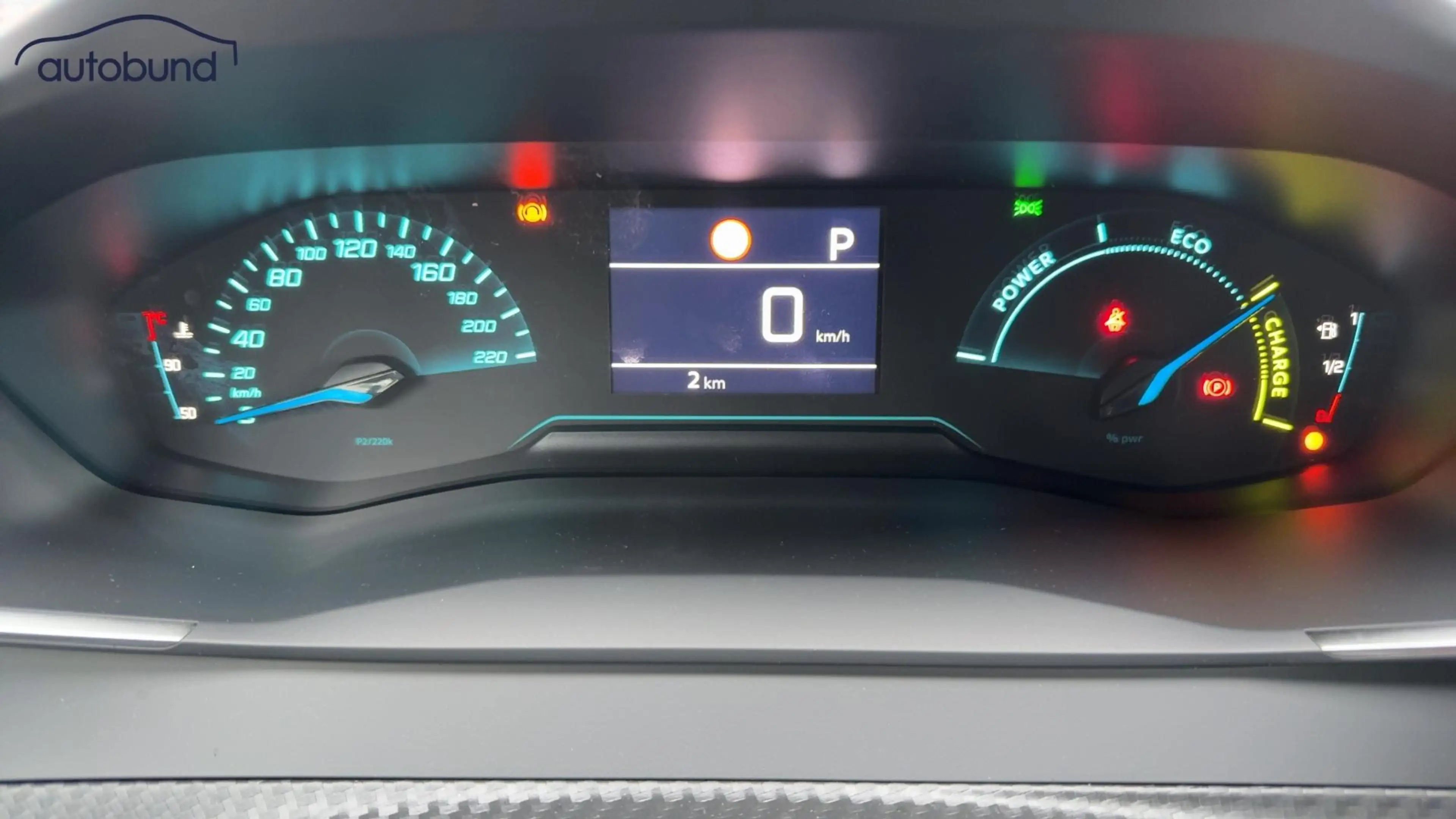Peugeot 2008 II Hybrid 145 e-DSC6 (MHEV) Business Alu KA LED Link NAV NBA PDC RFK SHA Shz — photo 11