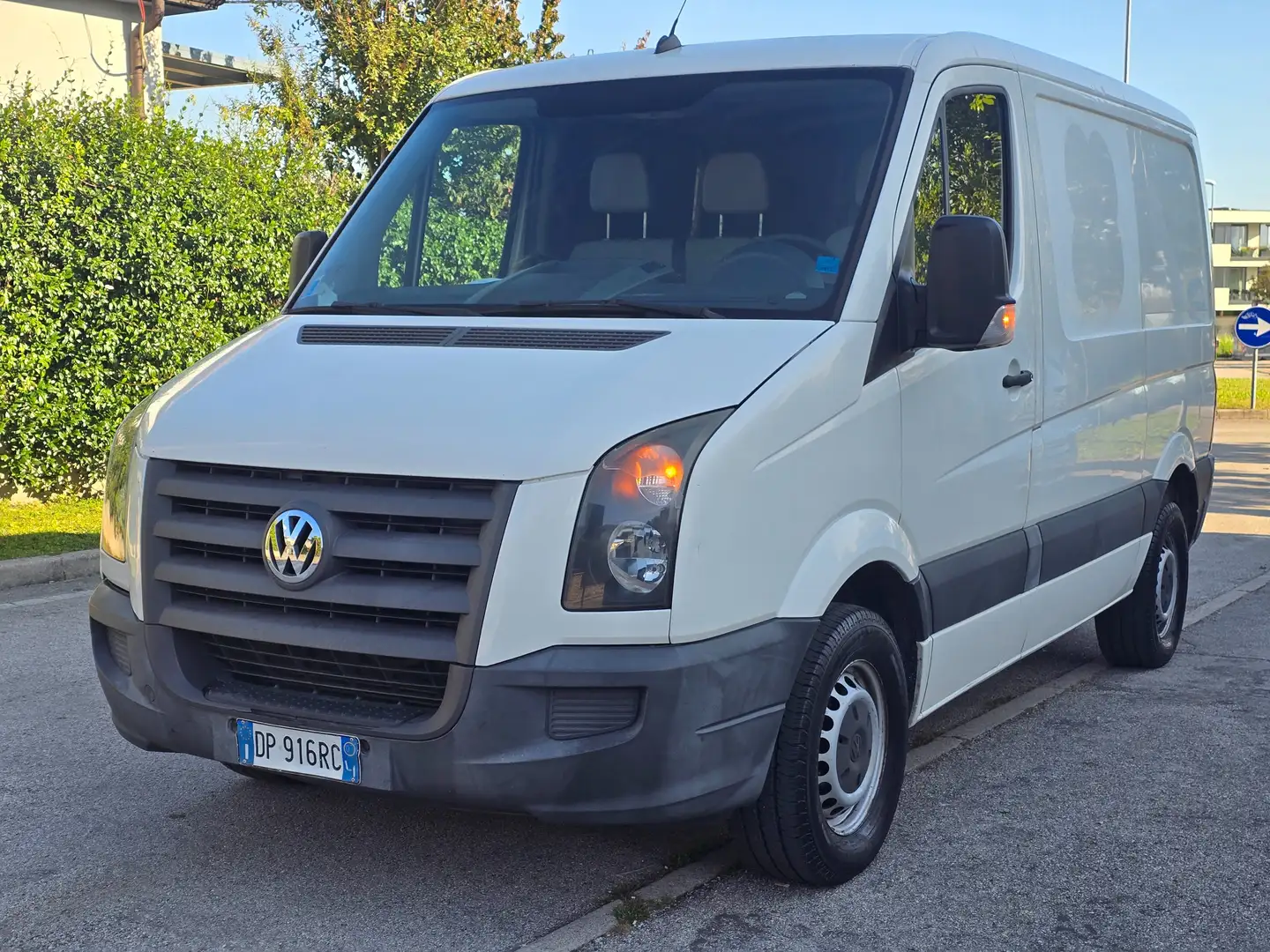 Volkswagen Crafter 2.5 DIESEL Blanc - 1