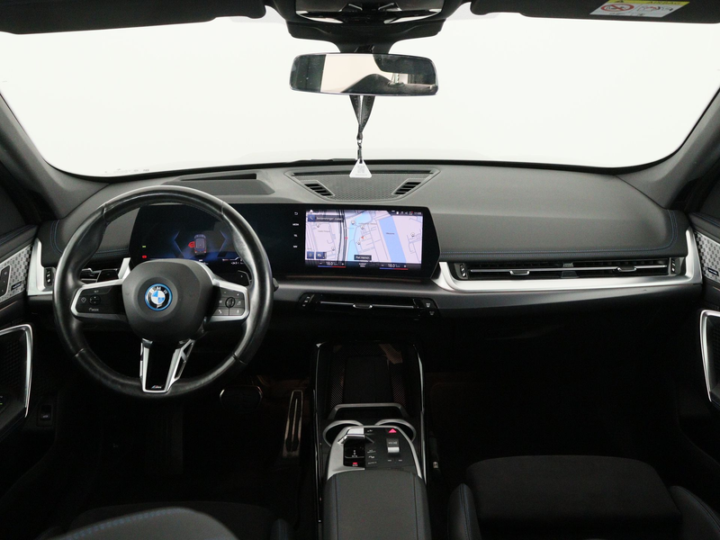 BMW X1 xDrive30e SoH 98% — photo 15