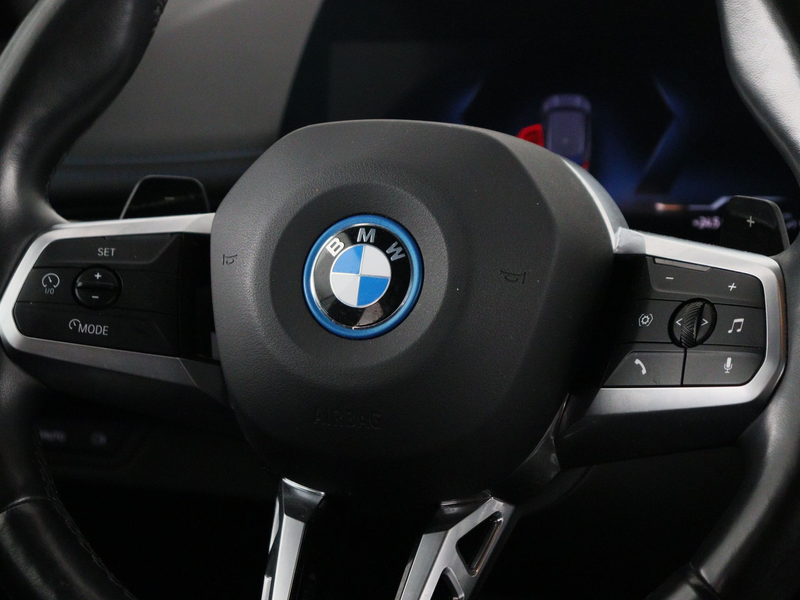 BMW X1 xDrive30e SoH 98% — photo 3