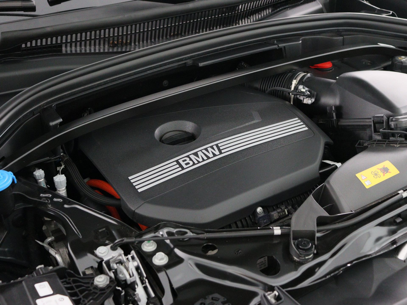 BMW X1 xDrive30e SoH 98% — photo 6