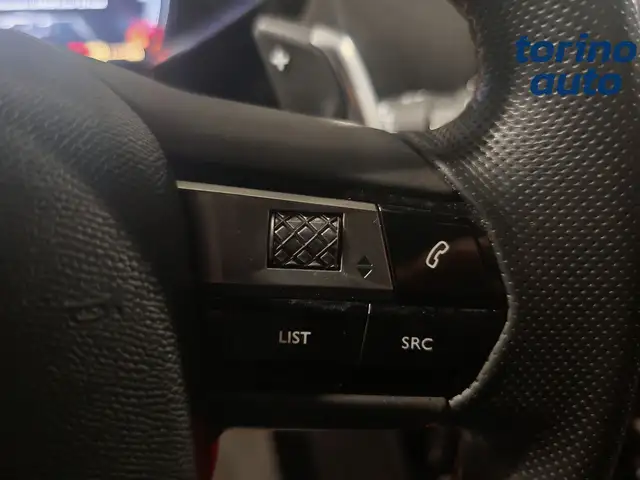 DS Automobiles DS 3 Crossback view 12