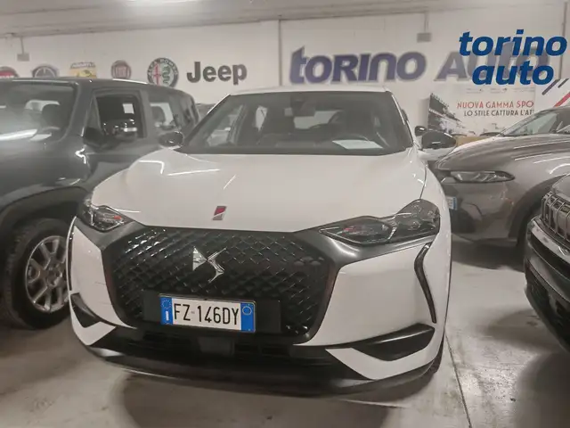 DS Automobiles DS 3 Crossback view 2