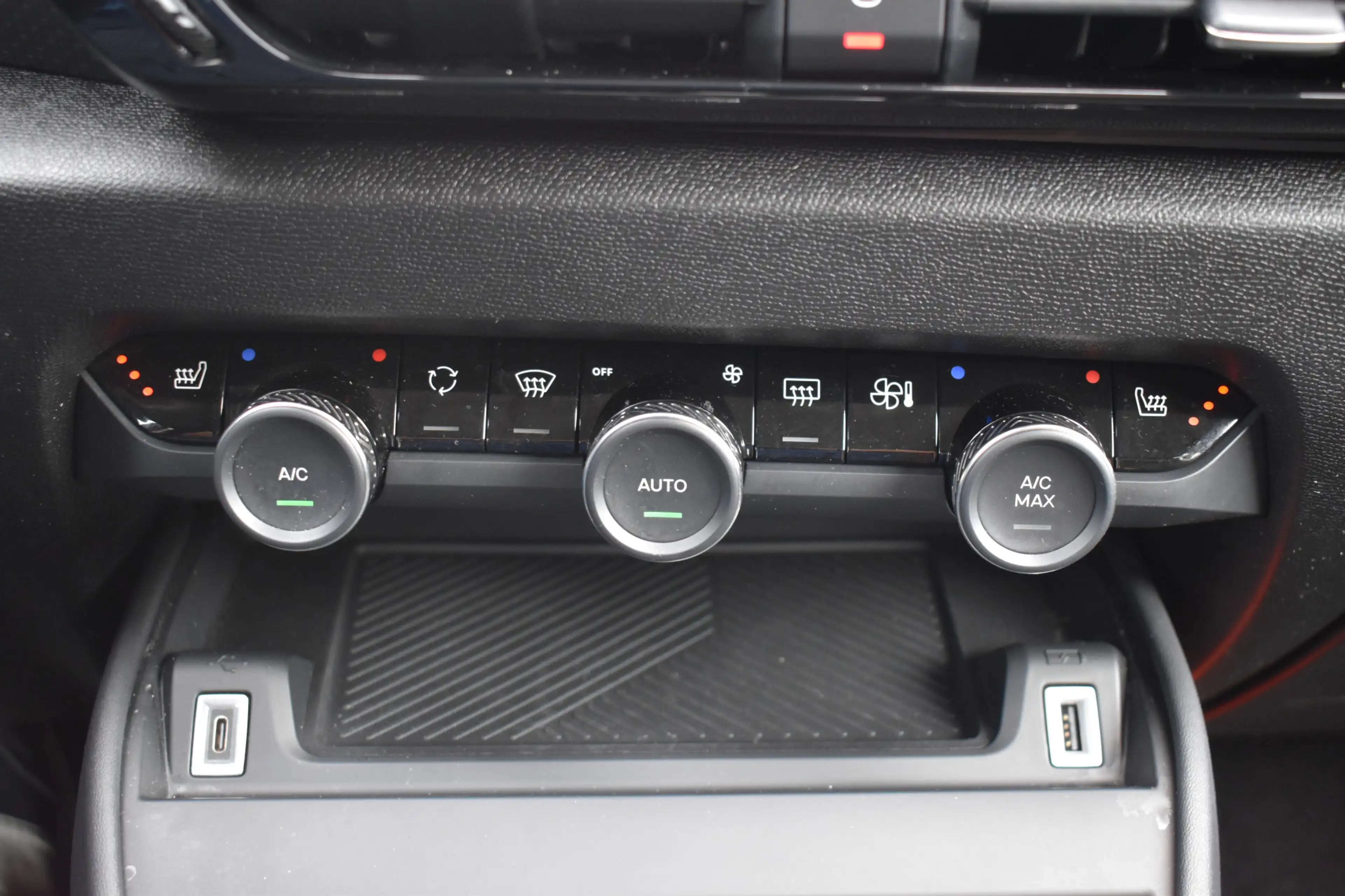 Citroen E-C4 Electric Shine 50 kWh | Navigatie | Apple Carplay & Android — photo 17