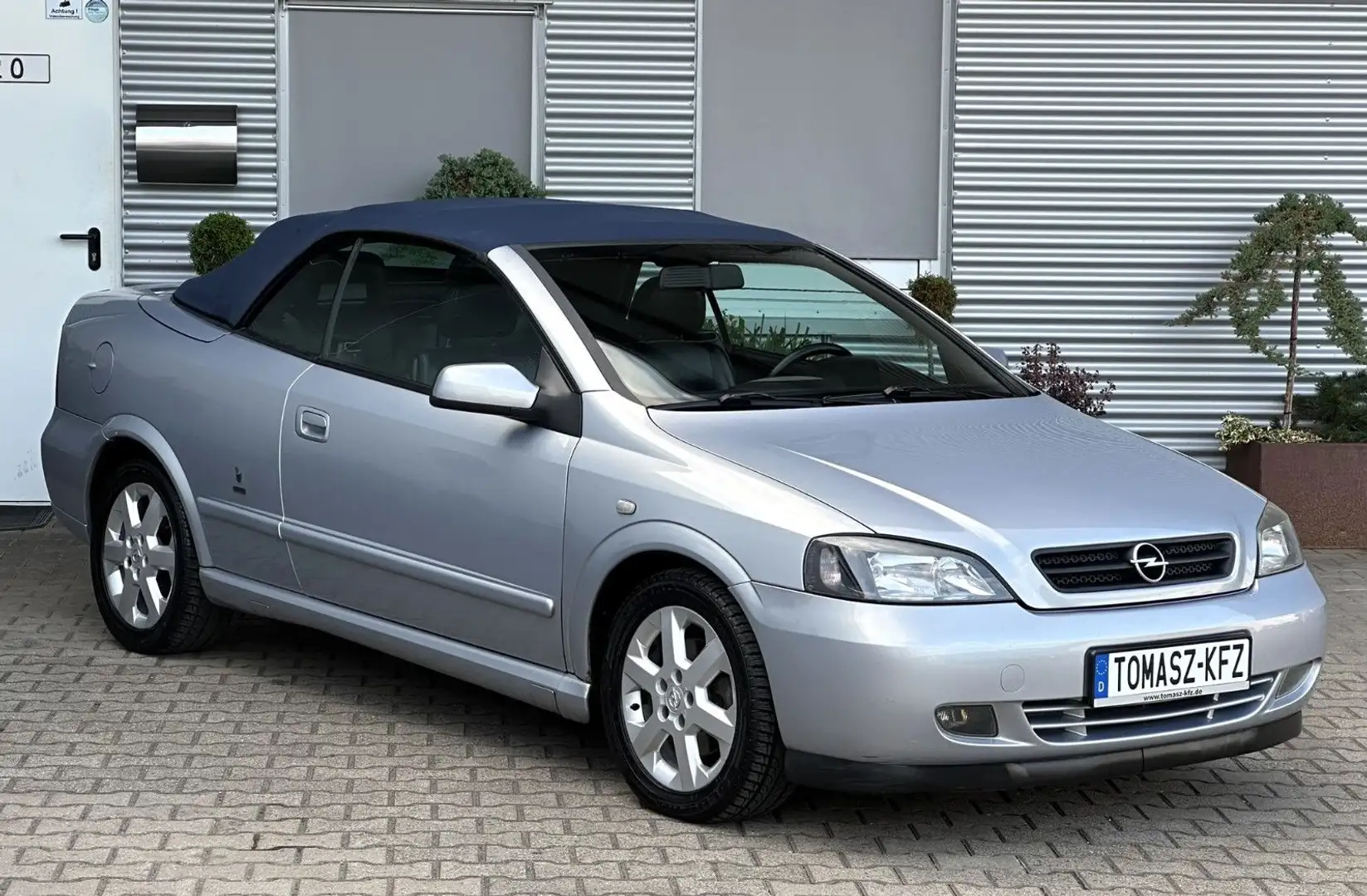 Opel Astra G Cabrio 1.8 Bertone*Leder*TÜV+Insp.NEU Grau - 1