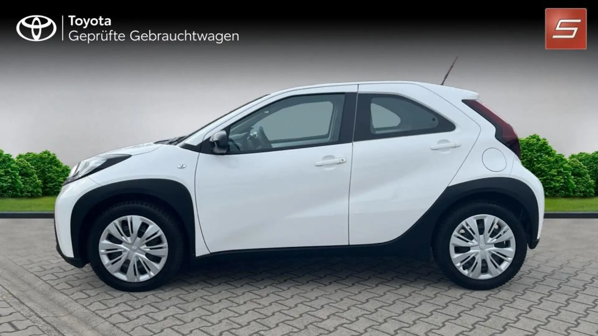 Toyota Aygo X Play Wit - 2