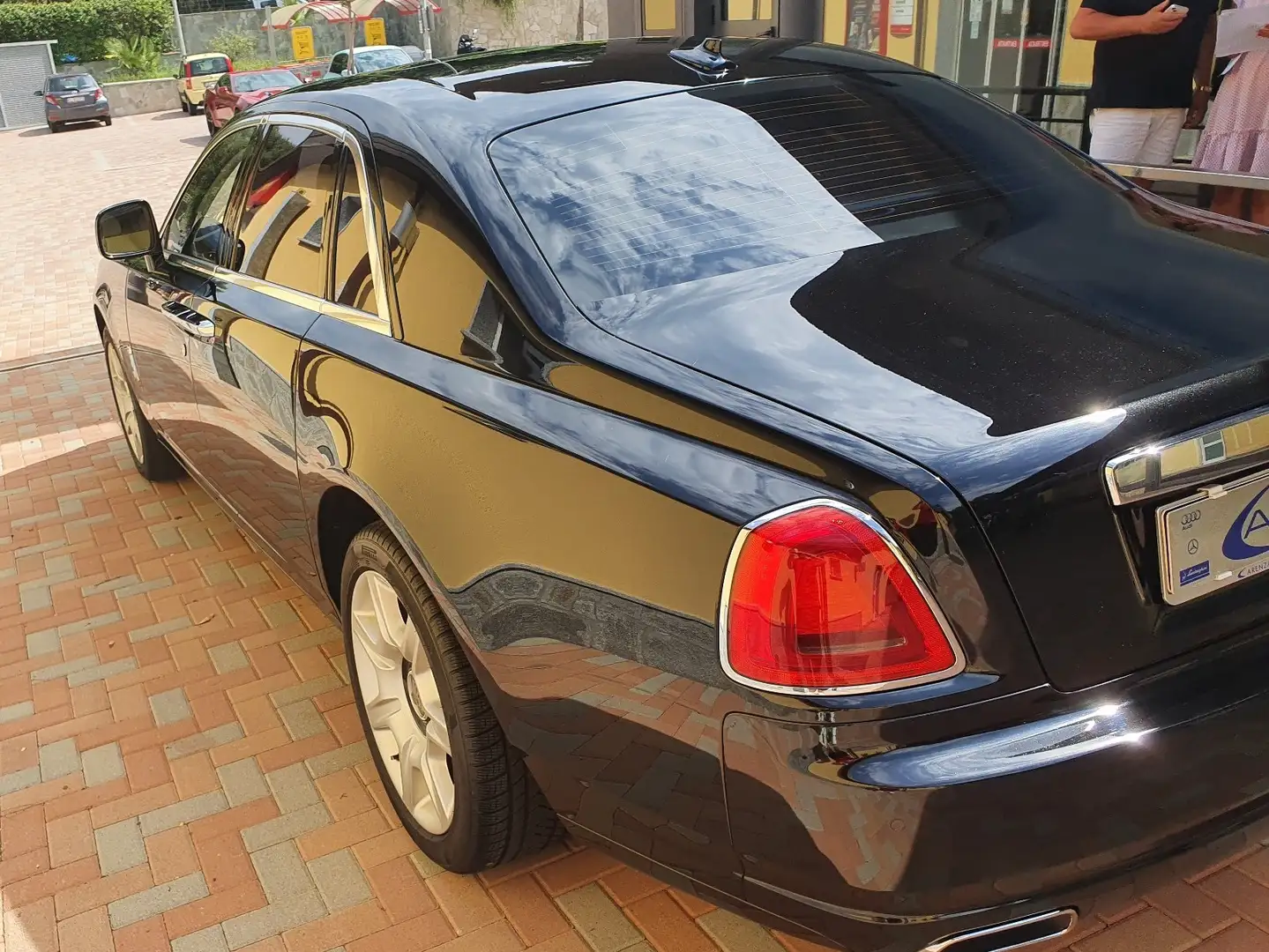 Rolls-Royce Ghost 6.6     571 cv Negro - 2