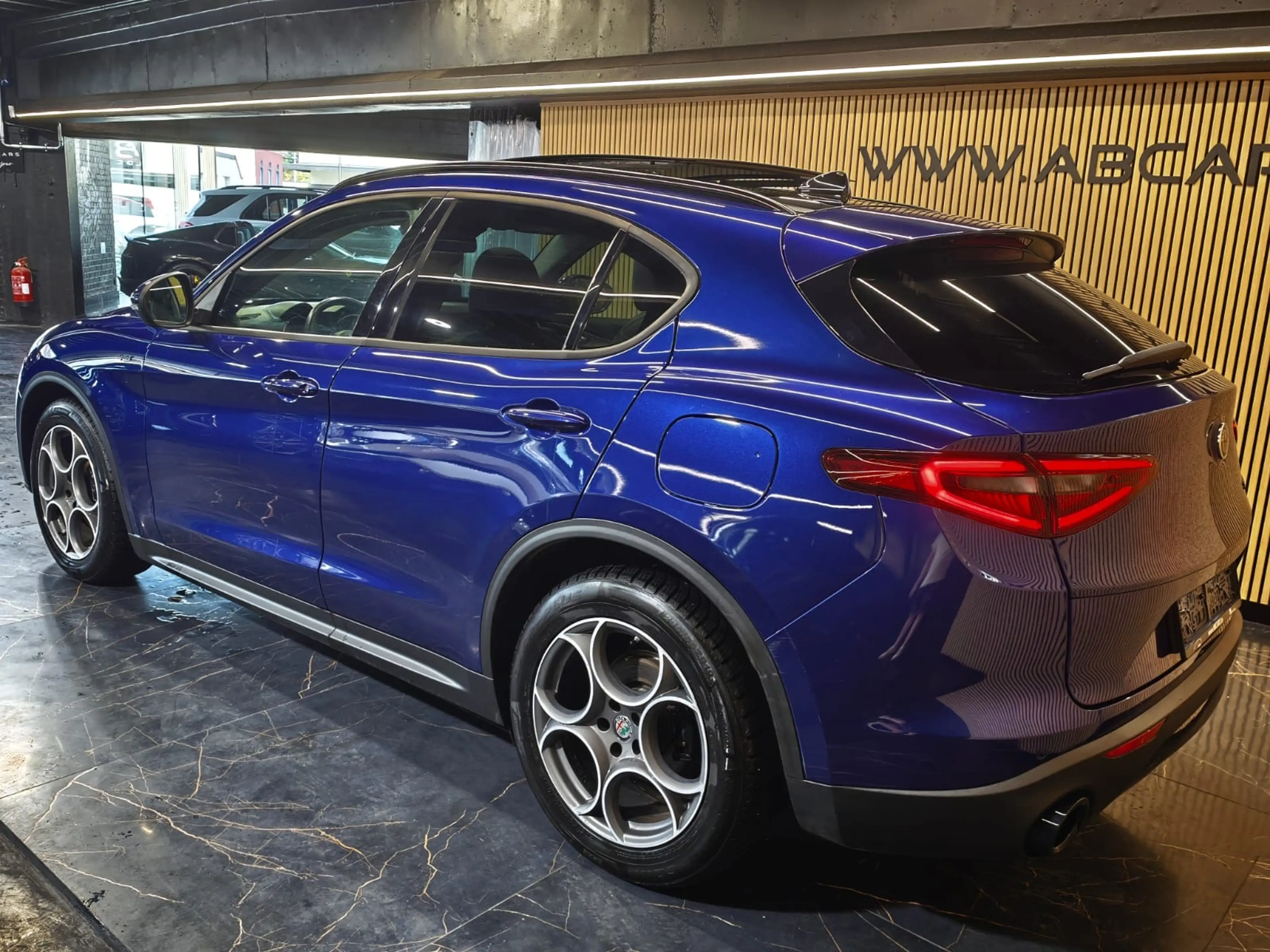 Alfa Romeo Stelvio 2.2MJD SPRINT ** GARANTIE 12 MOIS ** — photo 4