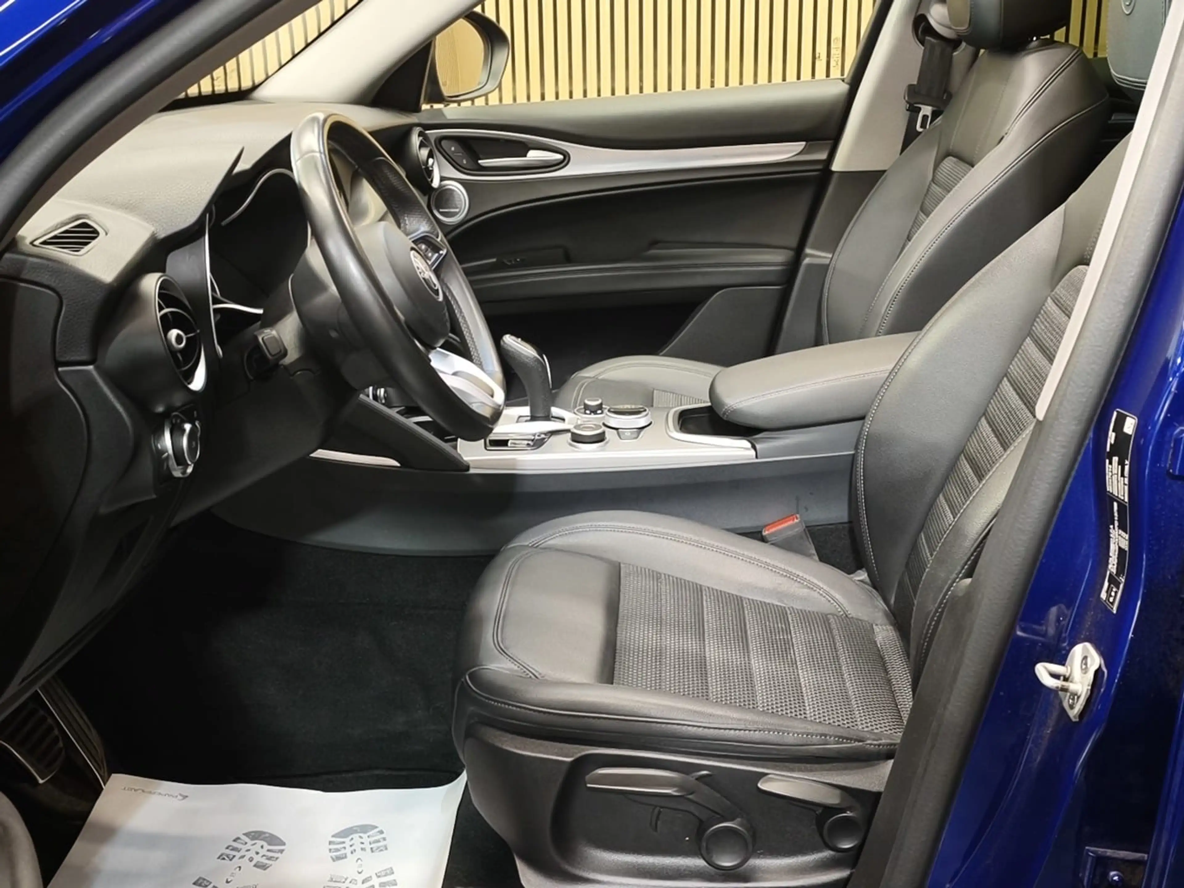 Alfa Romeo Stelvio 2.2MJD SPRINT ** GARANTIE 12 MOIS ** — photo 15