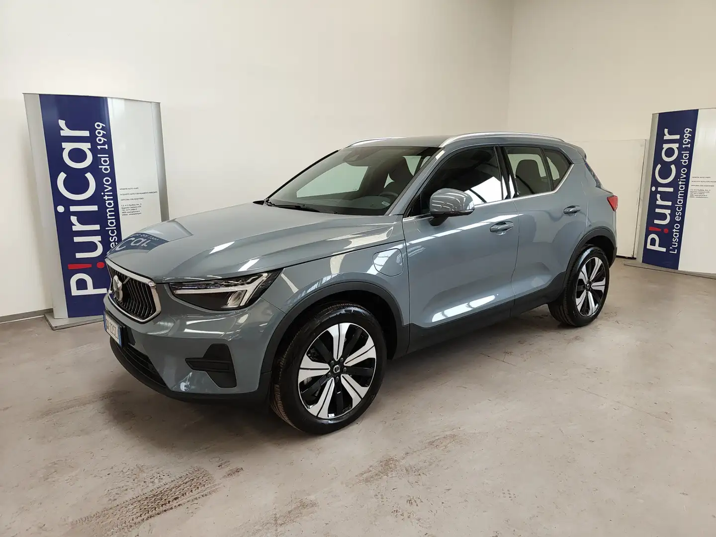 Volvo XC40 T4 Recharge Plug-in Hybrid auto Cruise Navi 19” Grau - 1