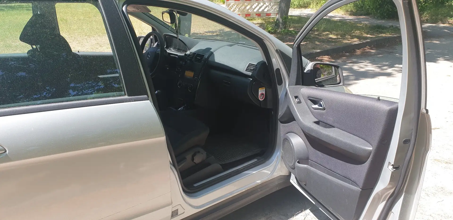 Mercedes-Benz A 160 CDI Autotronic Elegance DPF Plateado - 2