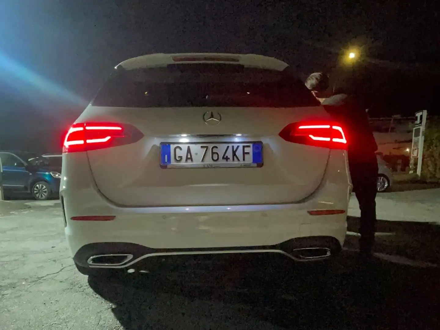 Mercedes-Benz B 200 B 200d amg Bianco - 2