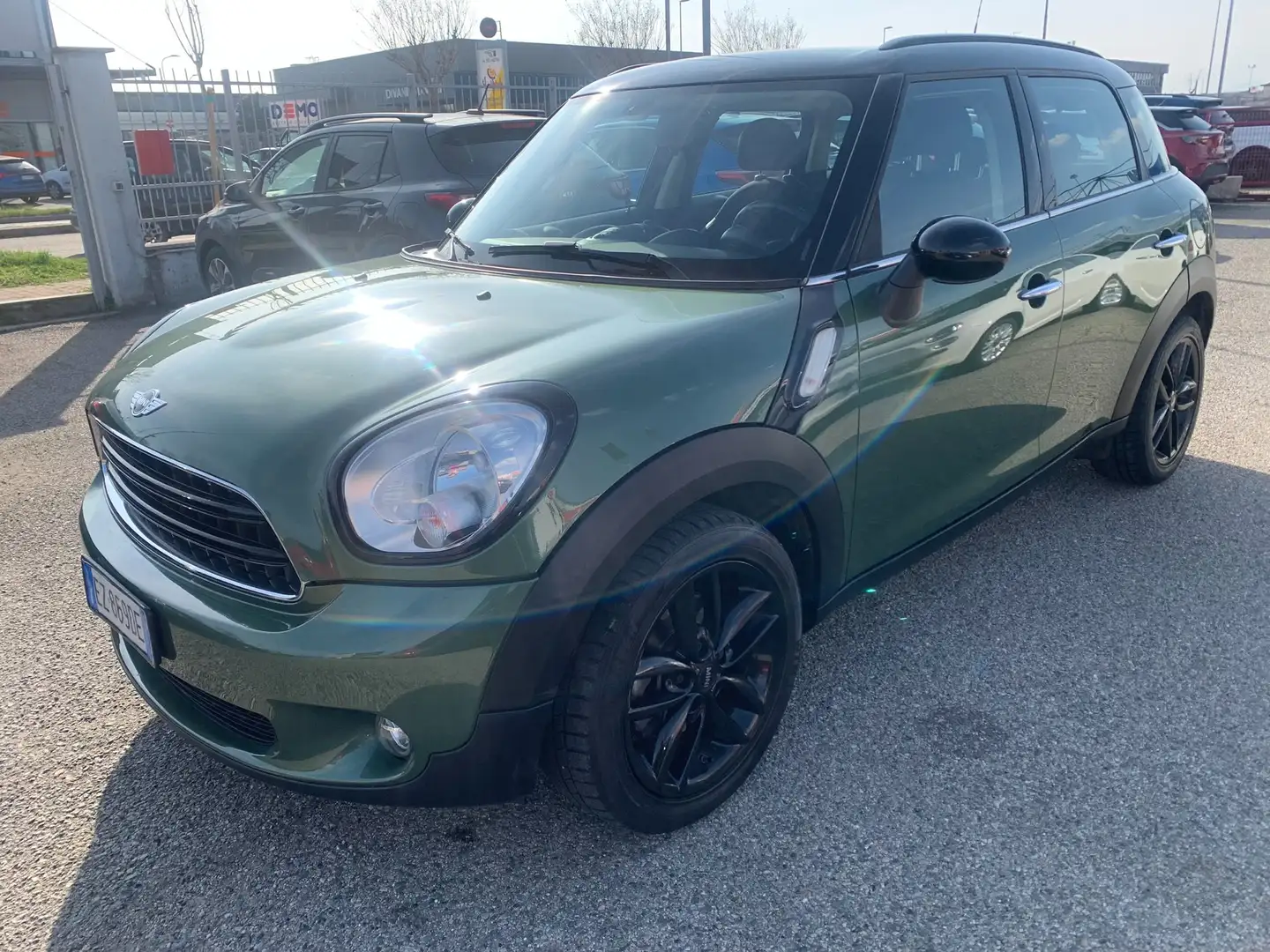 MINI Cooper D Countryman 2.0 Cooper D Business auto E6 Vert - 1