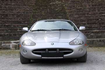 Gepflegtes Jaguar XK8 Coupe