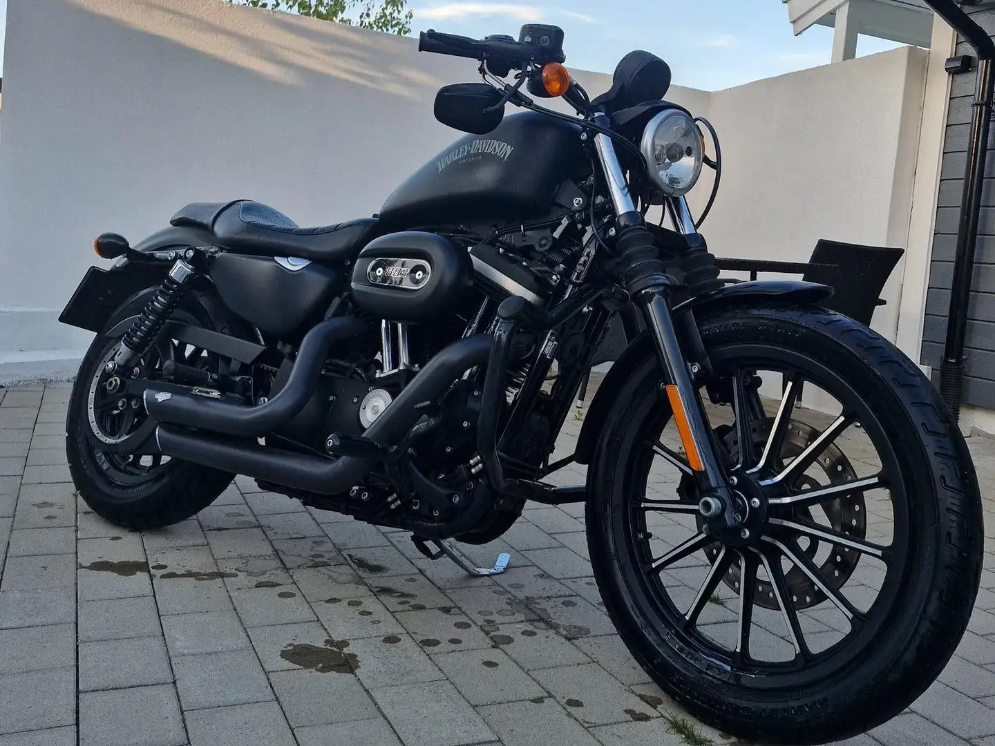 Harley-Davidson Sportster 883 Fekete - 1