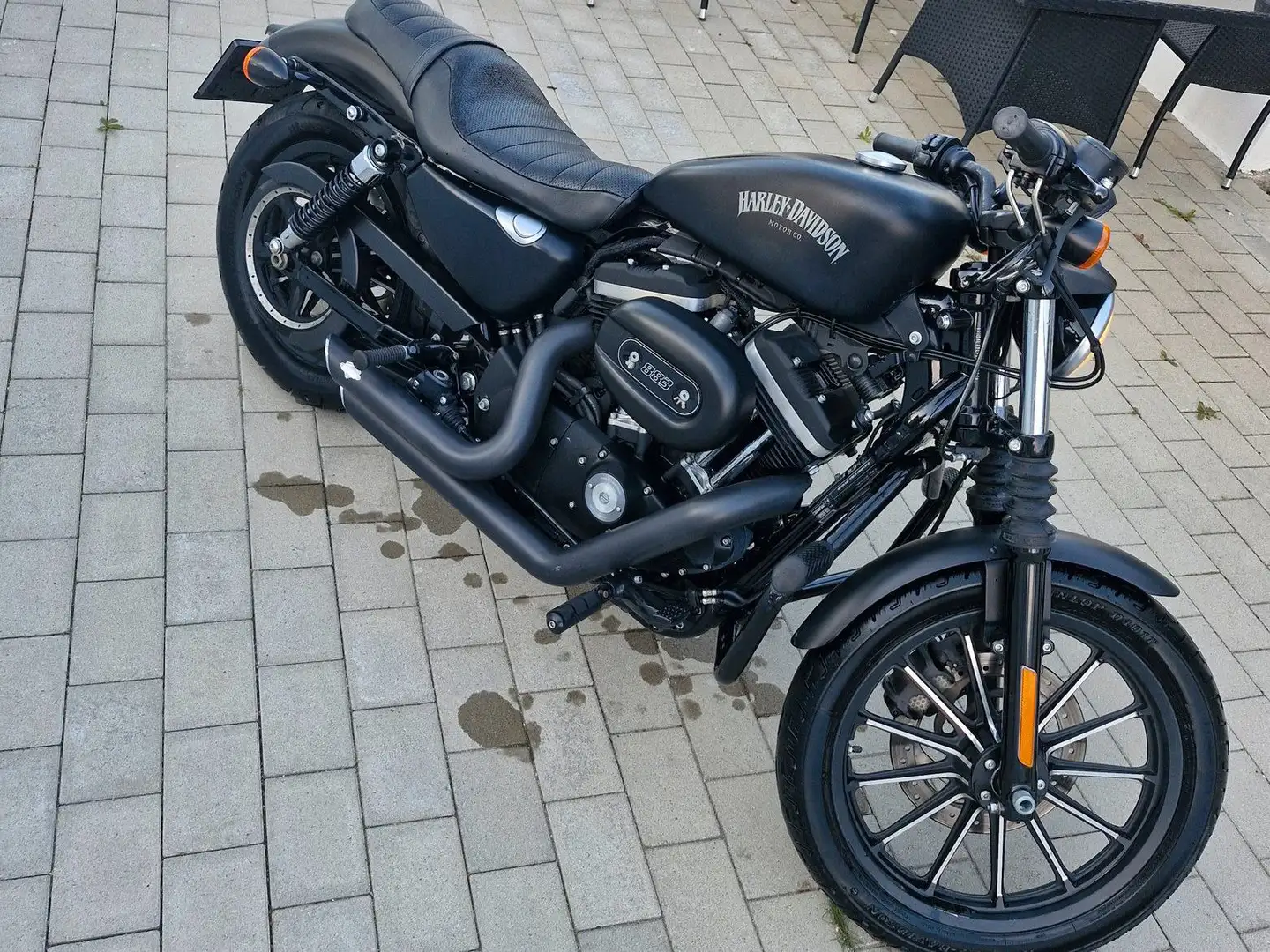 Harley-Davidson Sportster 883 Fekete - 2
