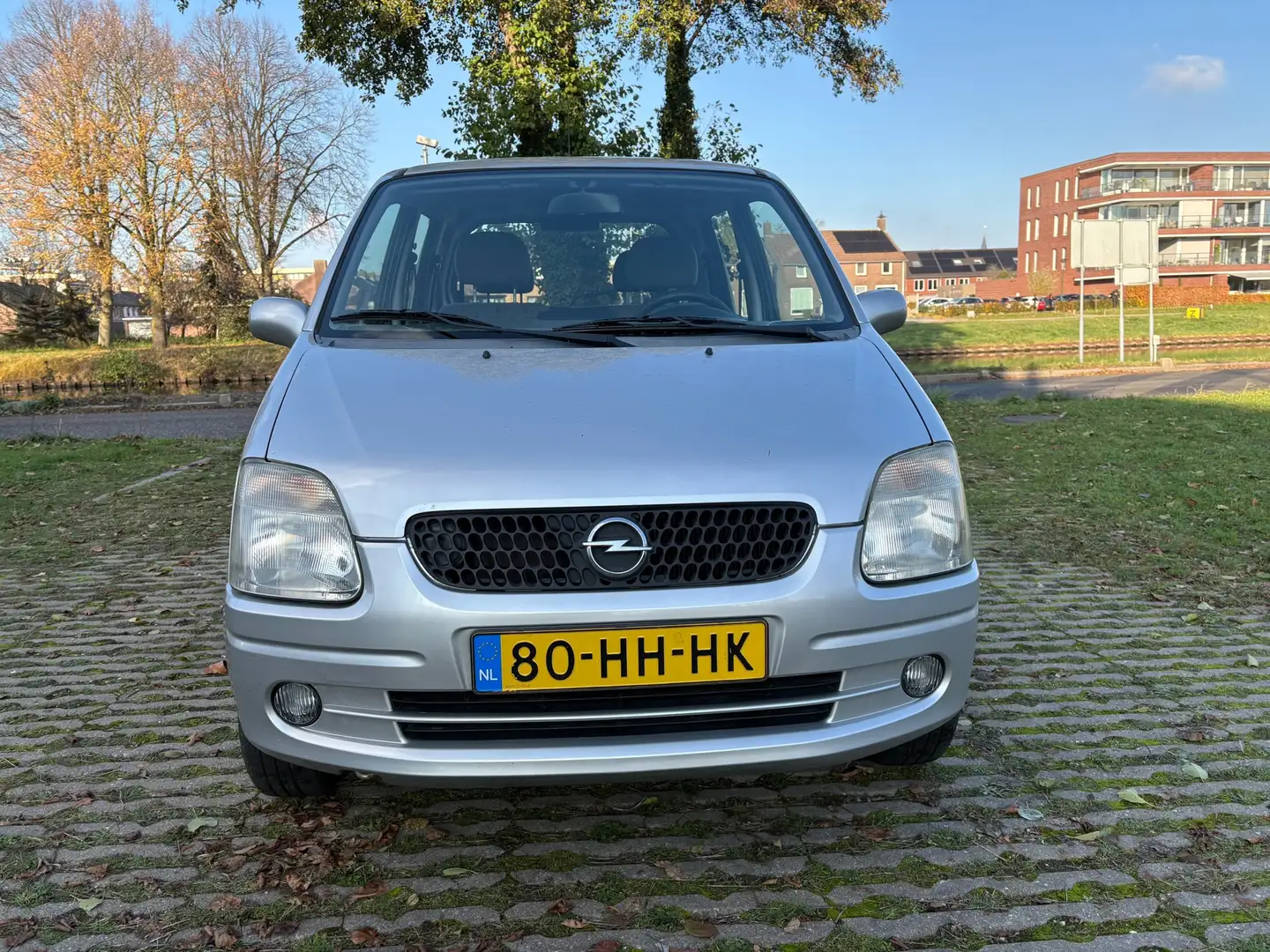 Opel Agila 1.2-16V Elegance / goed onderhouden / nieuwe apk t Gris - 2