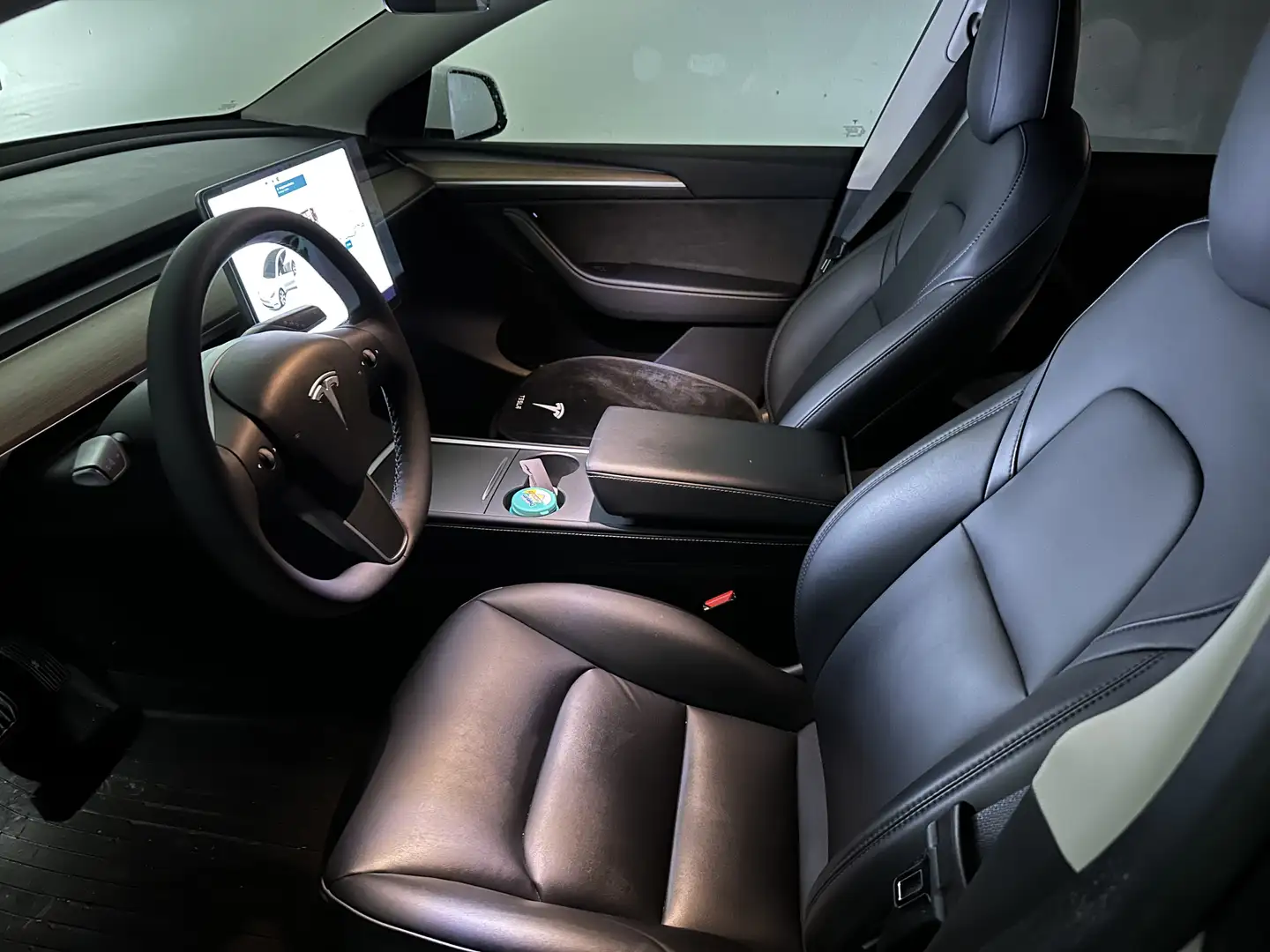 Tesla Model Y Long Range Dual Motor awd - 1