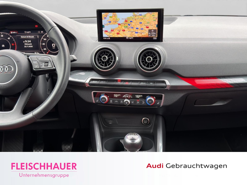 Audi Q2 35 TDI sport TDI 2.0 PDC, Tempo, LED, Apple — photo 13