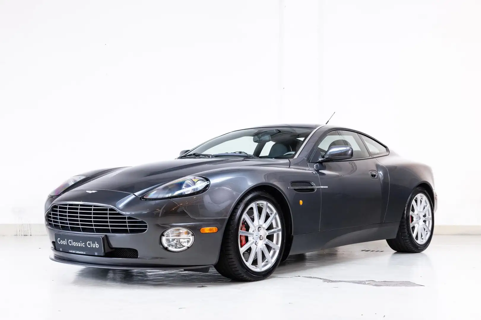 Aston Martin Vanquish V12 - S 5.9 - Dealer Maintained - Gris - 1