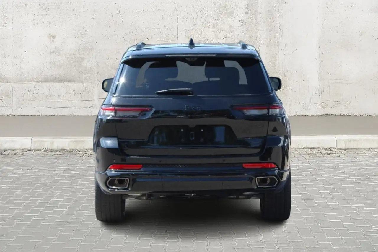 Jeep Grand Cherokee снимка Jeep Grand Cherokee