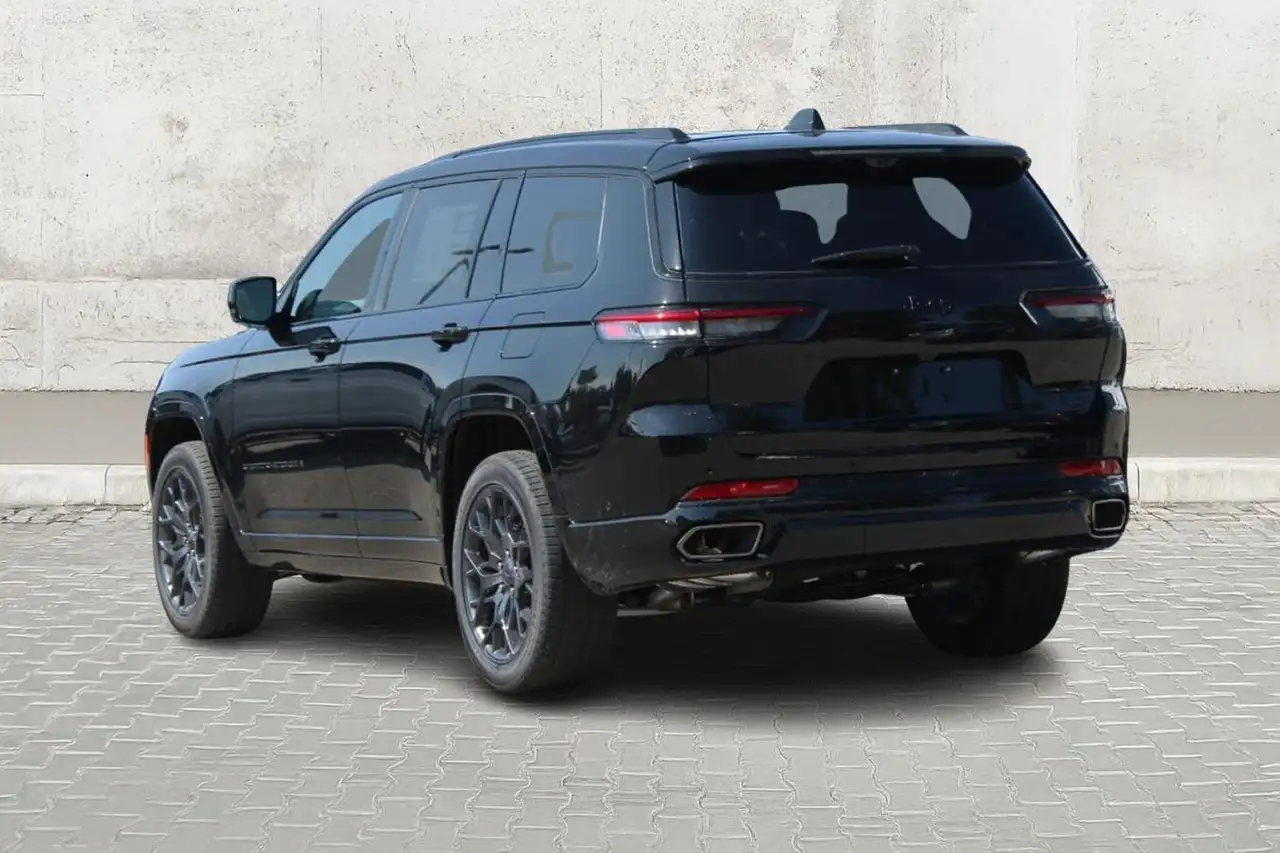 Jeep Grand Cherokee снимка Jeep Grand Cherokee