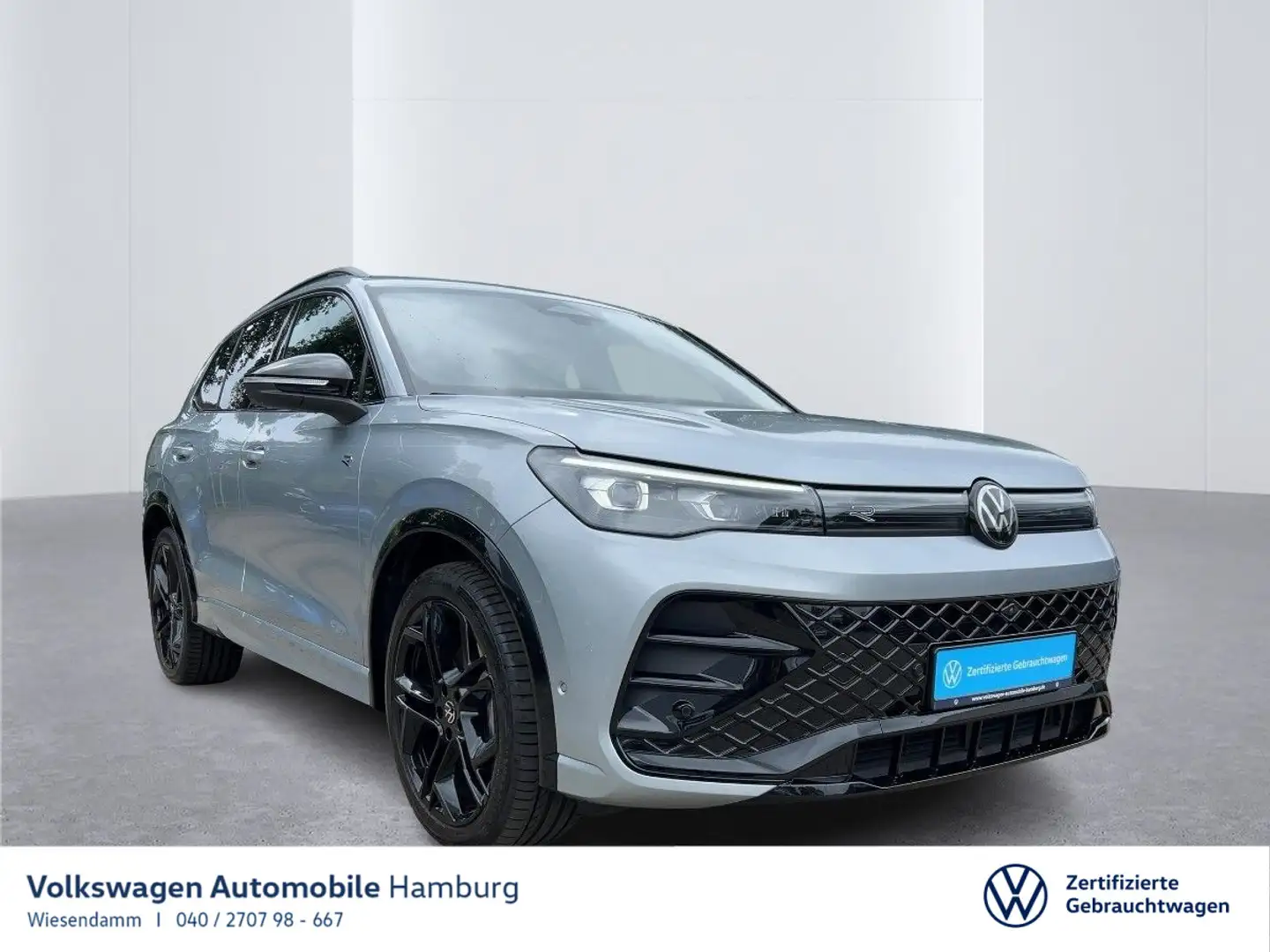 Volkswagen Tiguan R-Line 2,0 l TDI  DSG Navi AHK LM Klimaau Silber - 1