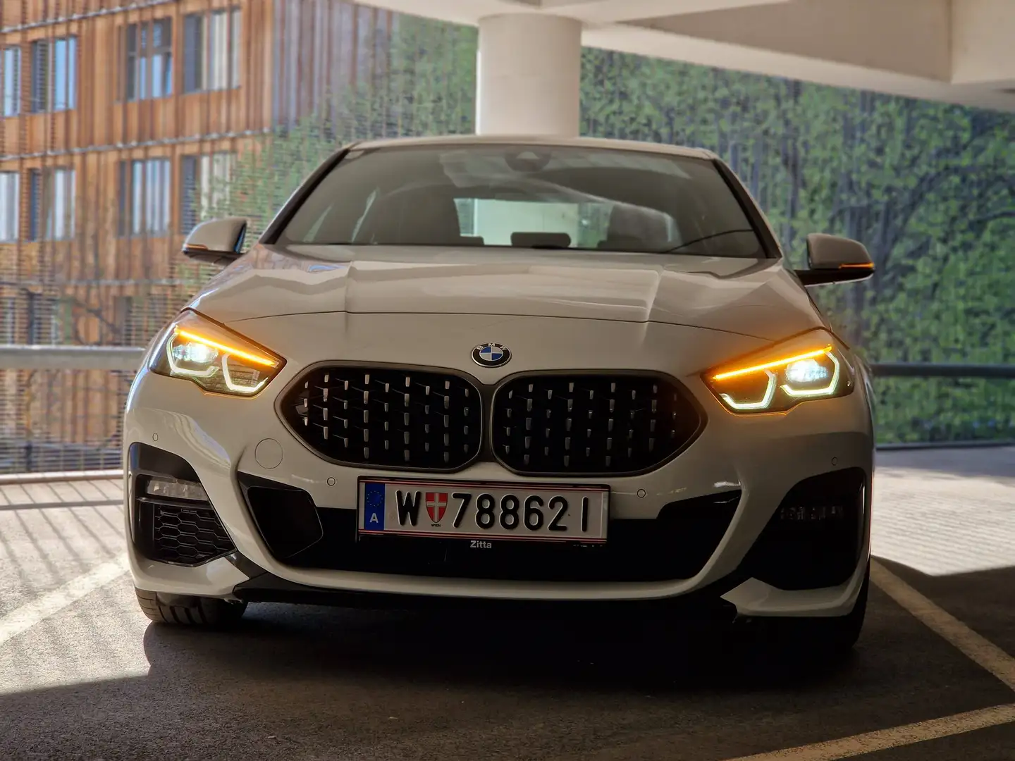 BMW 218 218i Gran Coupe Aut. Weiß - 1