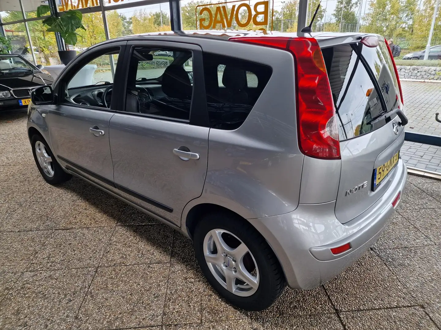 Nissan Note Life+ Gris - 2