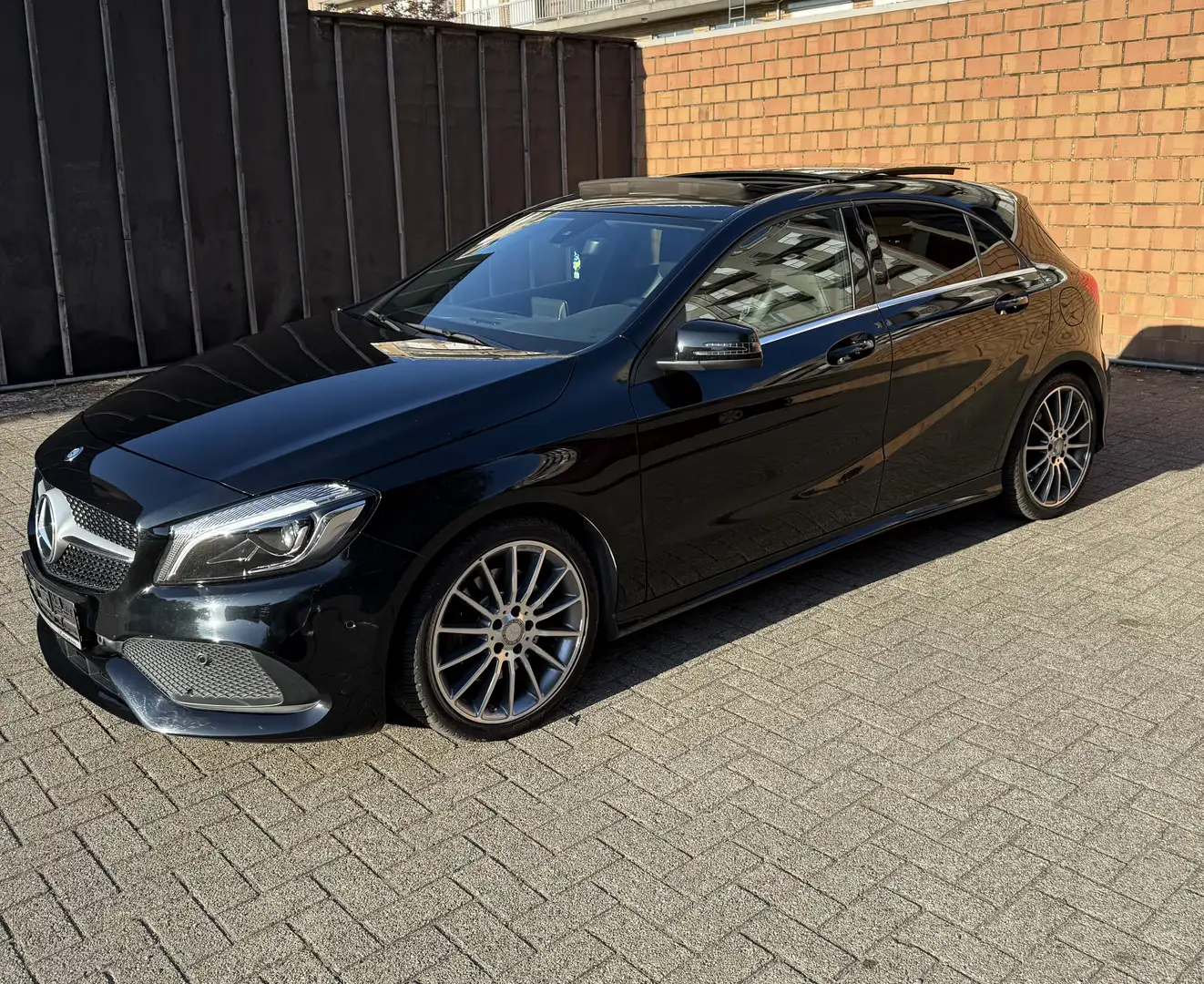 Mercedes-Benz A 250 Sport 4Matic 7G-DCT Motorsport Edition - 1