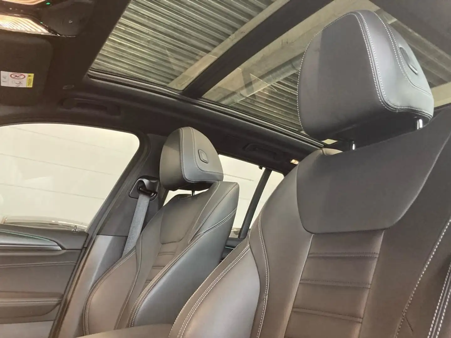 BMW X3 M Sport Schwarz - 2
