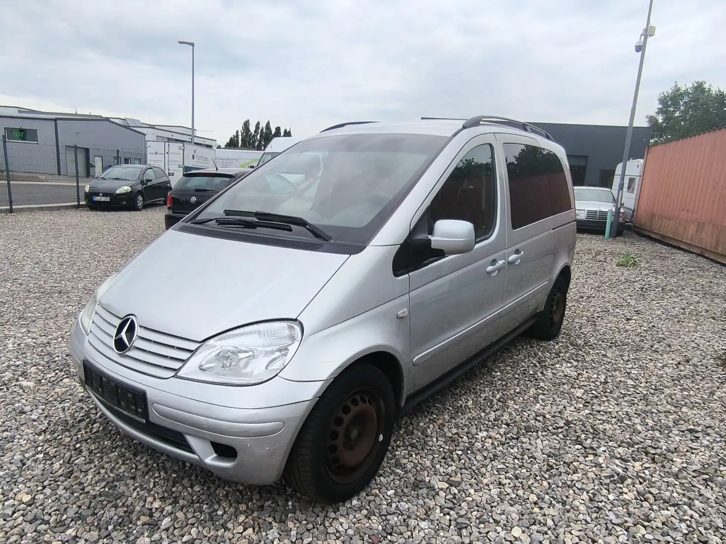 Mercedes-Benz Vaneo Compact Van 1.7 CDI,KLIMA, Silber - 1