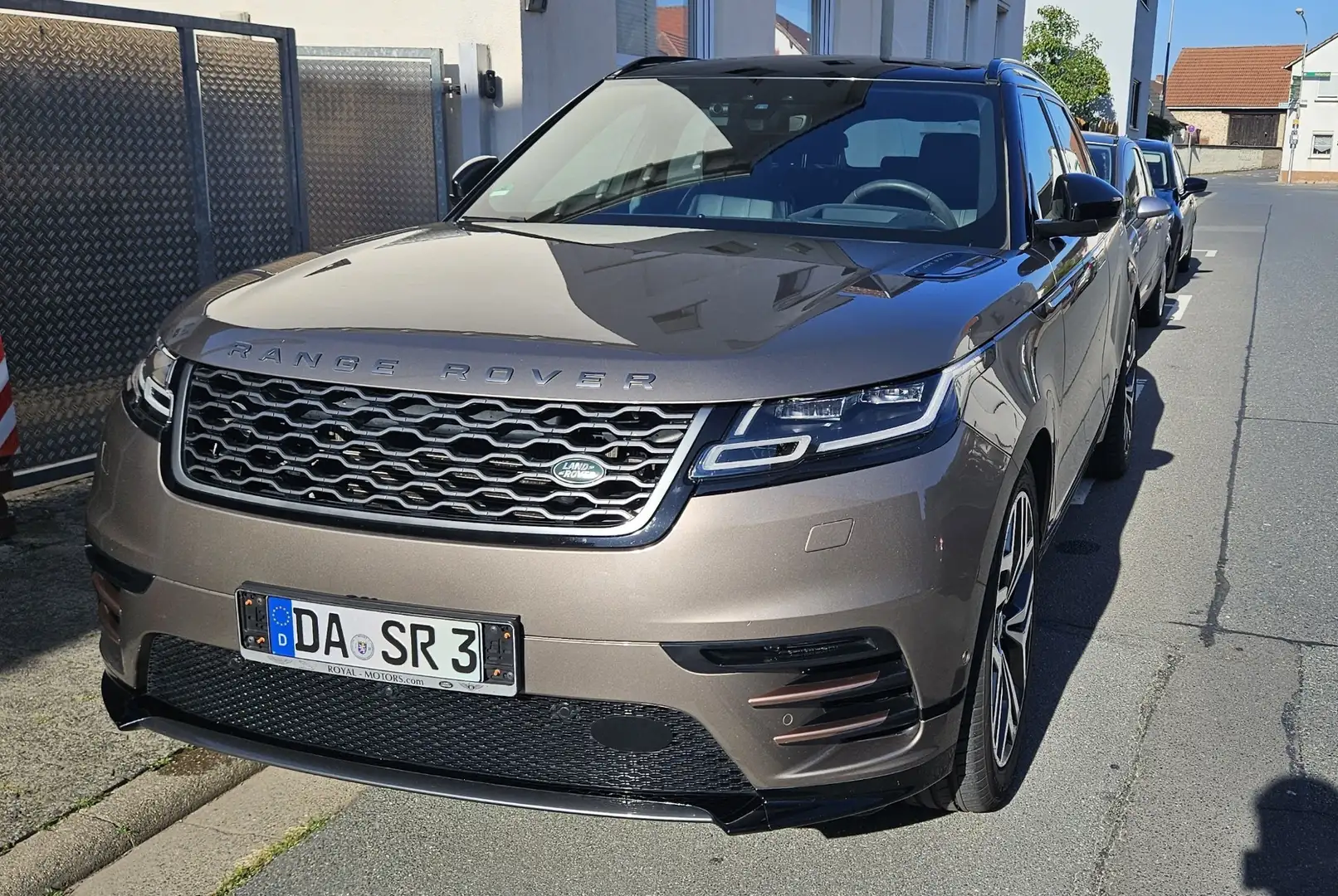 Land Rover Range Rover Velar R-Dynamic HSE First Edition Коричневый - 1