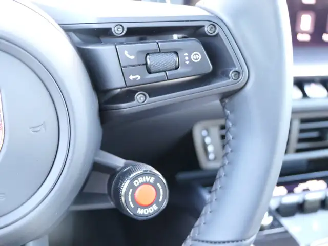 Porsche 911 view 12