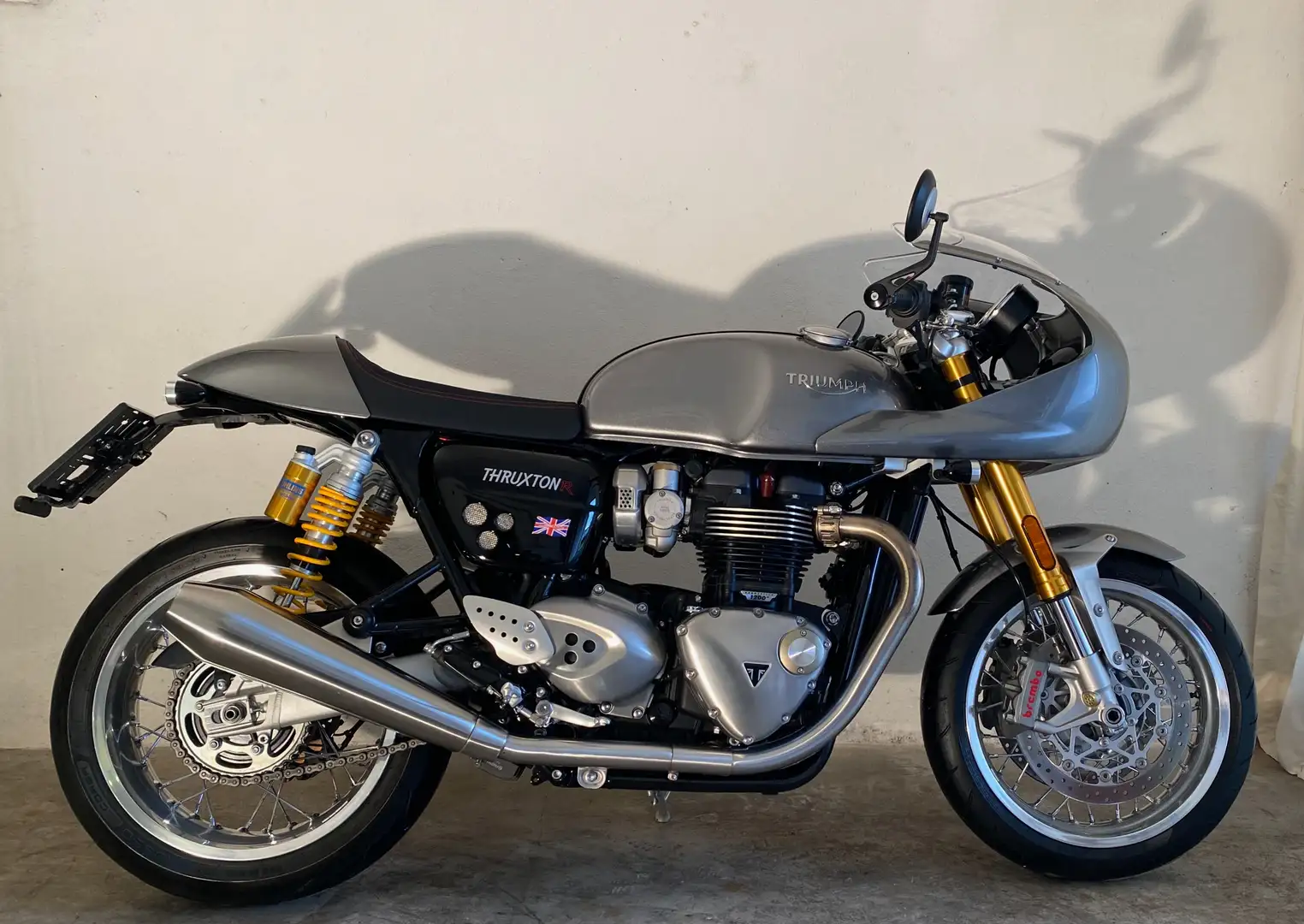 Triumph Thruxton 1200 R Srebrny - 1