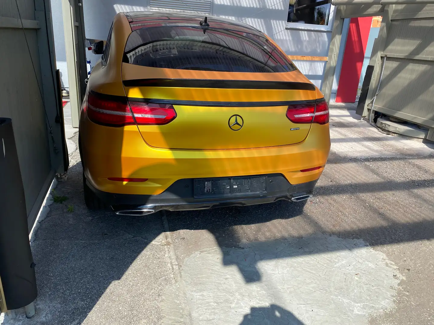 Mercedes-Benz GLE 350 d Coupé 4MATIC Aut. Gold - 2