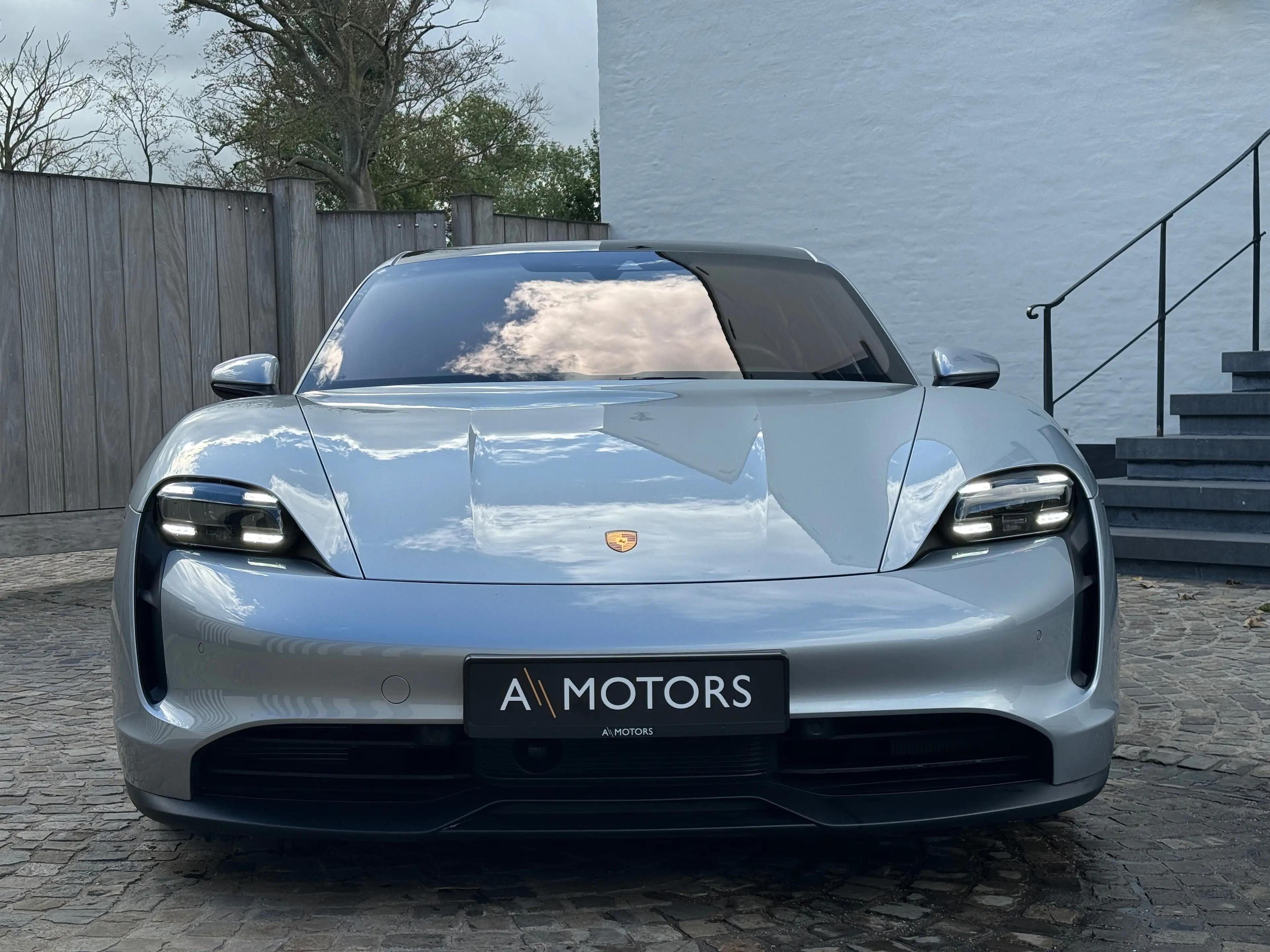 Porsche Taycan Sport Turismo 79.2 kWh — photo 2