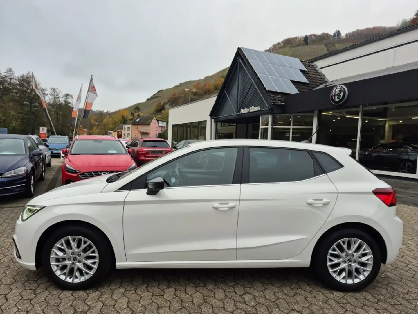 SEAT Ibiza XCellence Weiß - 2